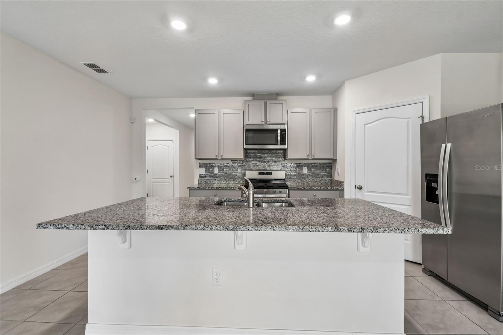 727 LAZIO CIR, DEBARY, FL, 32713