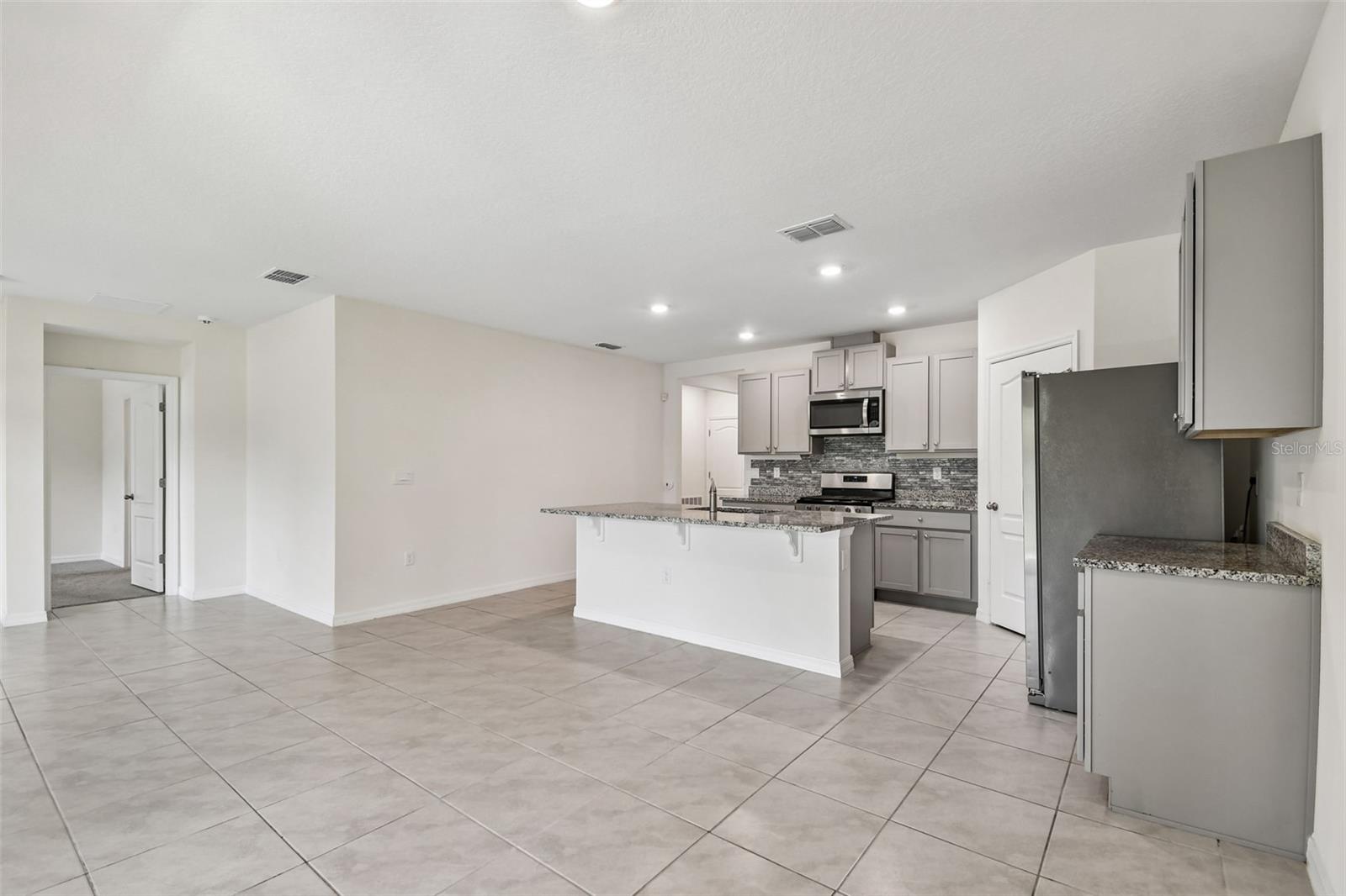 727 LAZIO CIR, DEBARY, FL, 32713