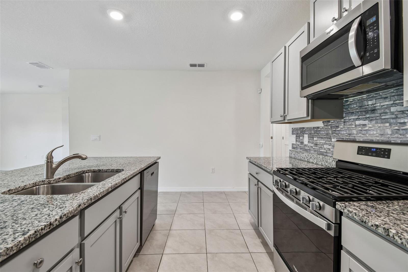 727 LAZIO CIR, DEBARY, FL, 32713