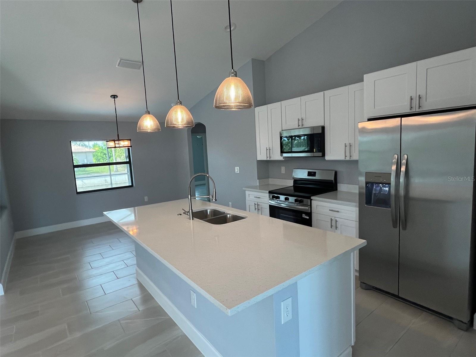 13180 AMARYLLIS CIR, PORT CHARLOTTE, FL, 33981
