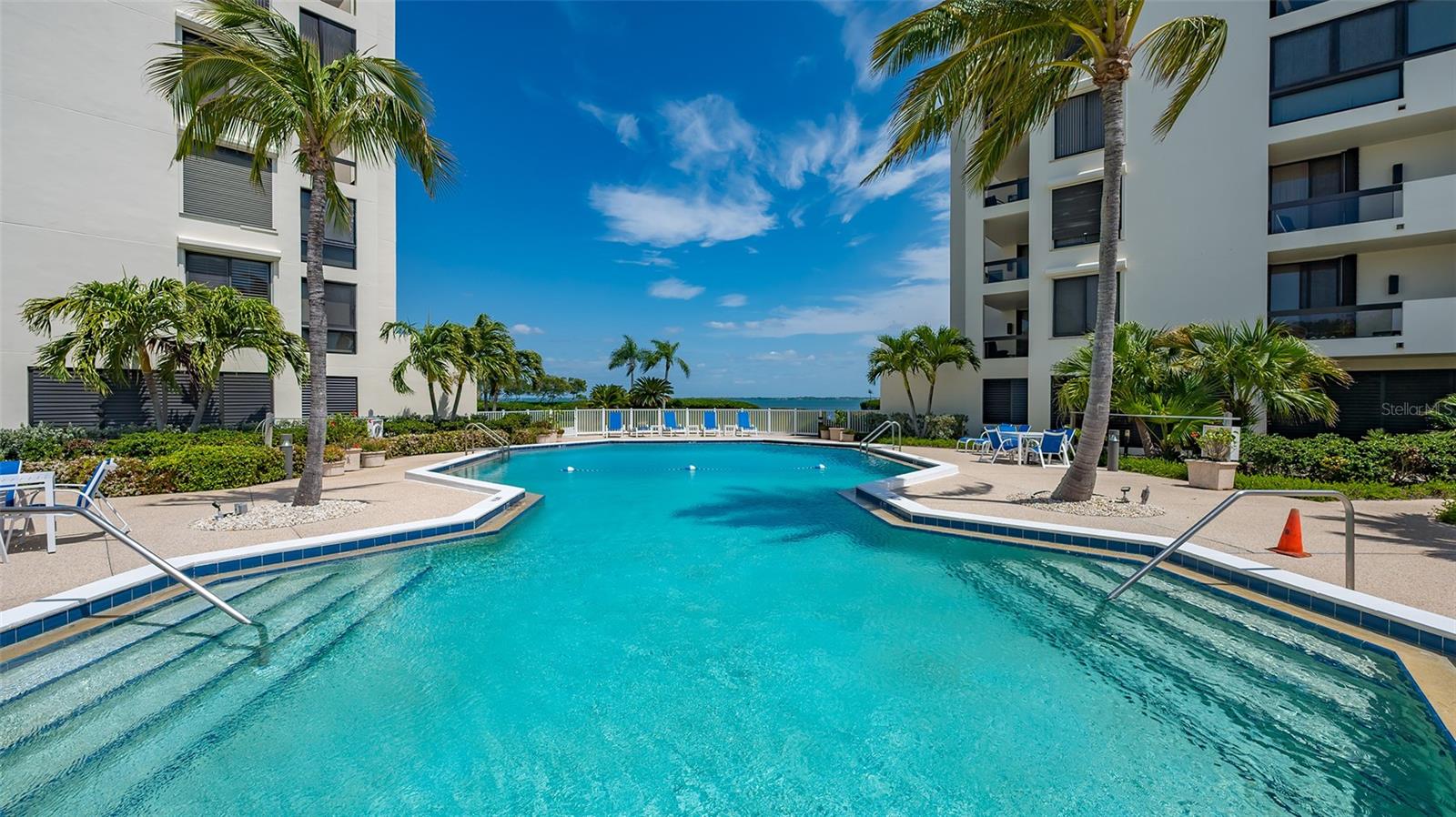 1932 HARBOURSIDE DR #244, LONGBOAT KEY, FL, 34228
