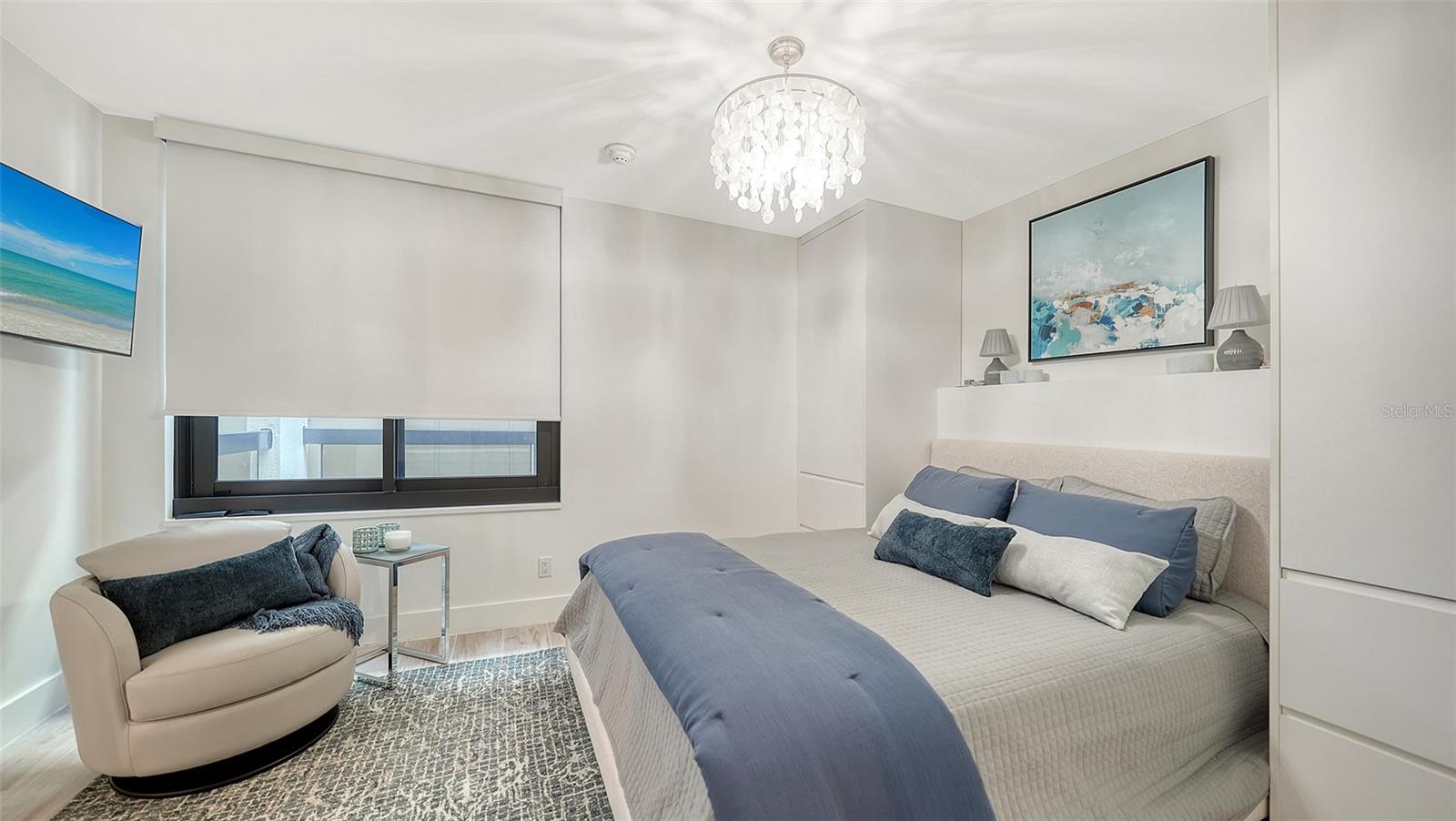 1932 HARBOURSIDE DR #244, LONGBOAT KEY, FL, 34228