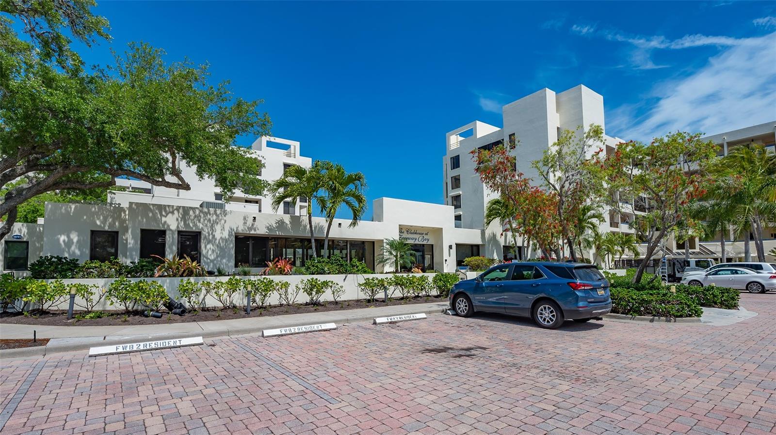 1932 HARBOURSIDE DR #244, LONGBOAT KEY, FL, 34228