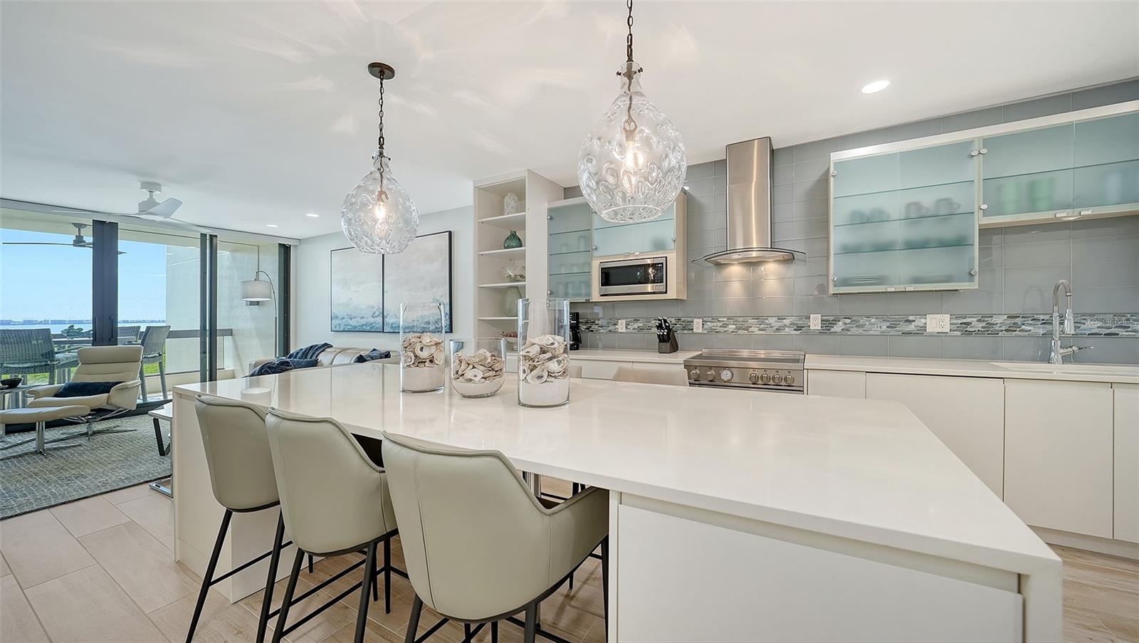 1932 HARBOURSIDE DR #244, LONGBOAT KEY, FL, 34228