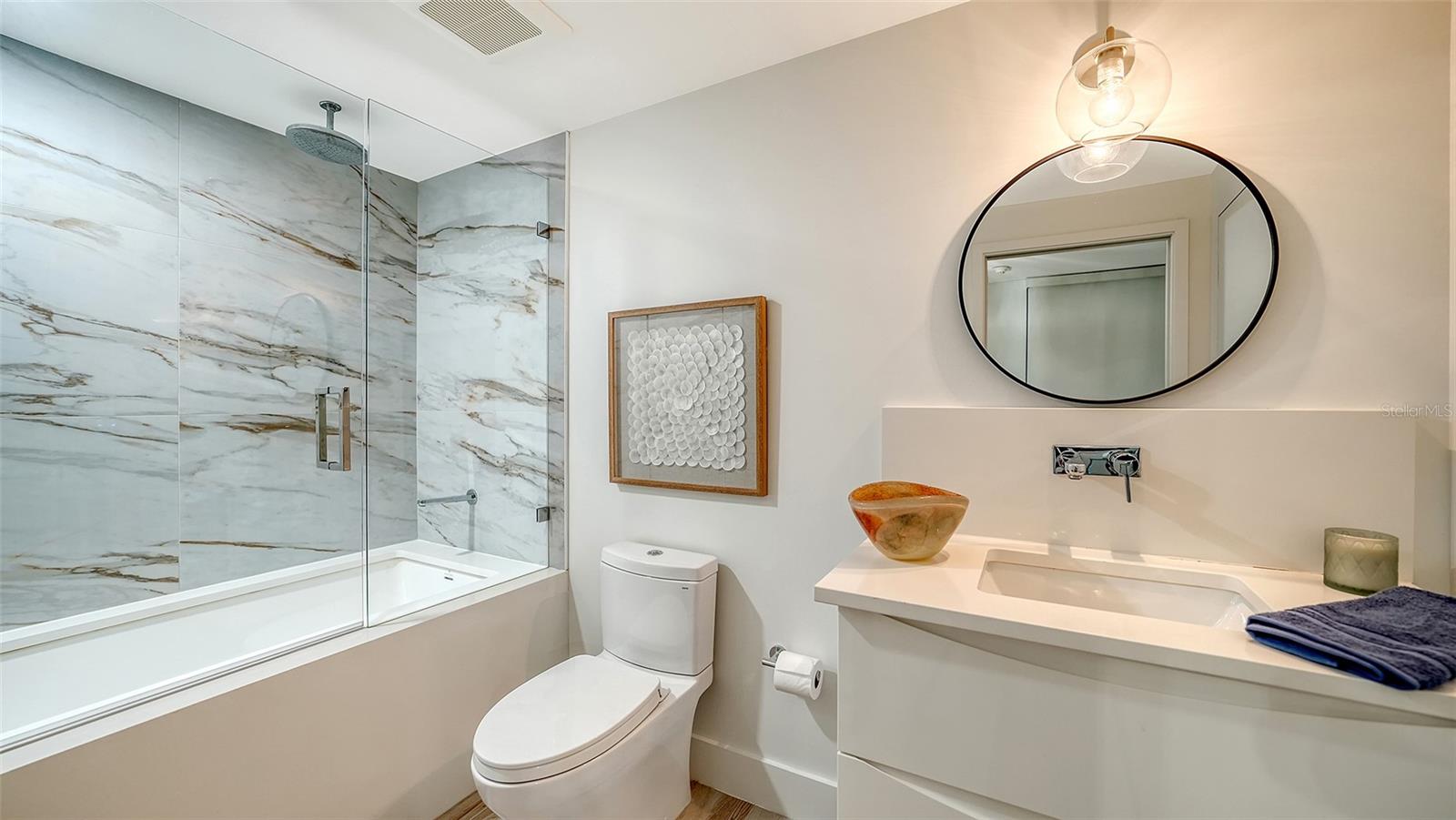 1932 HARBOURSIDE DR #244, LONGBOAT KEY, FL, 34228