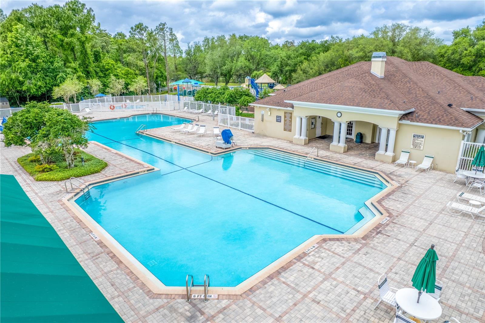 Community Pool & Clubhouse