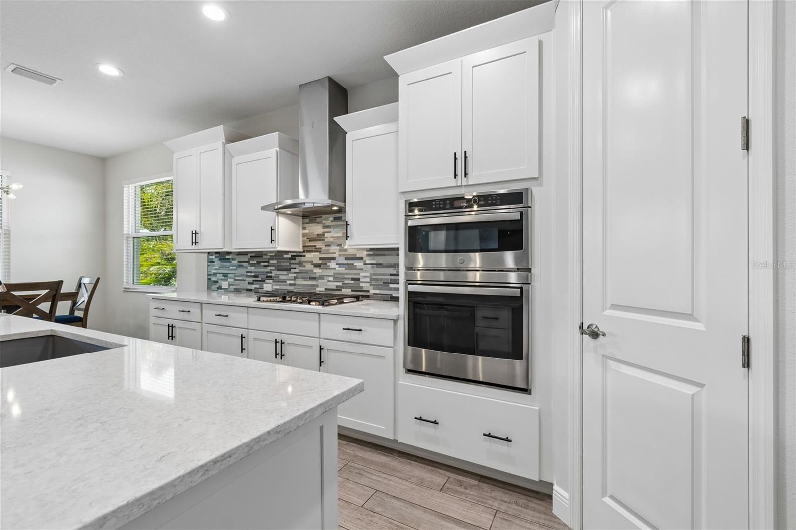 1008 SIBERIAN GLN, BRADENTON, FL, 34212