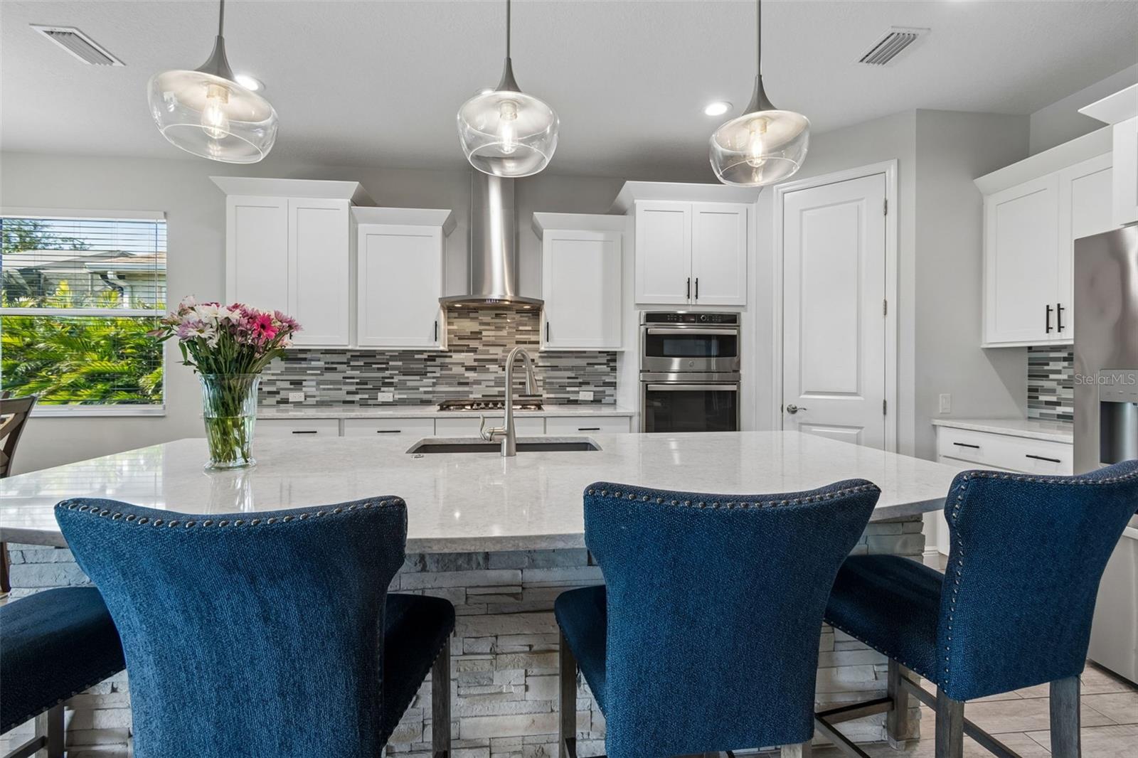 1008 SIBERIAN GLN, BRADENTON, FL, 34212