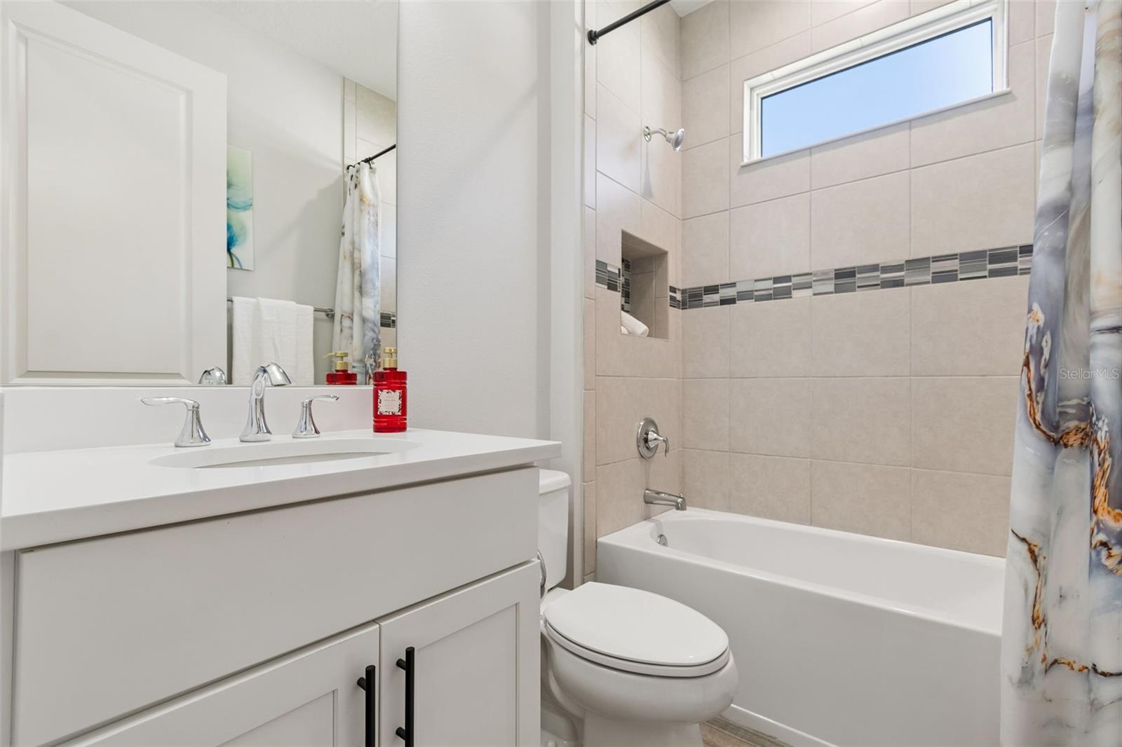 1008 SIBERIAN GLN, BRADENTON, FL, 34212