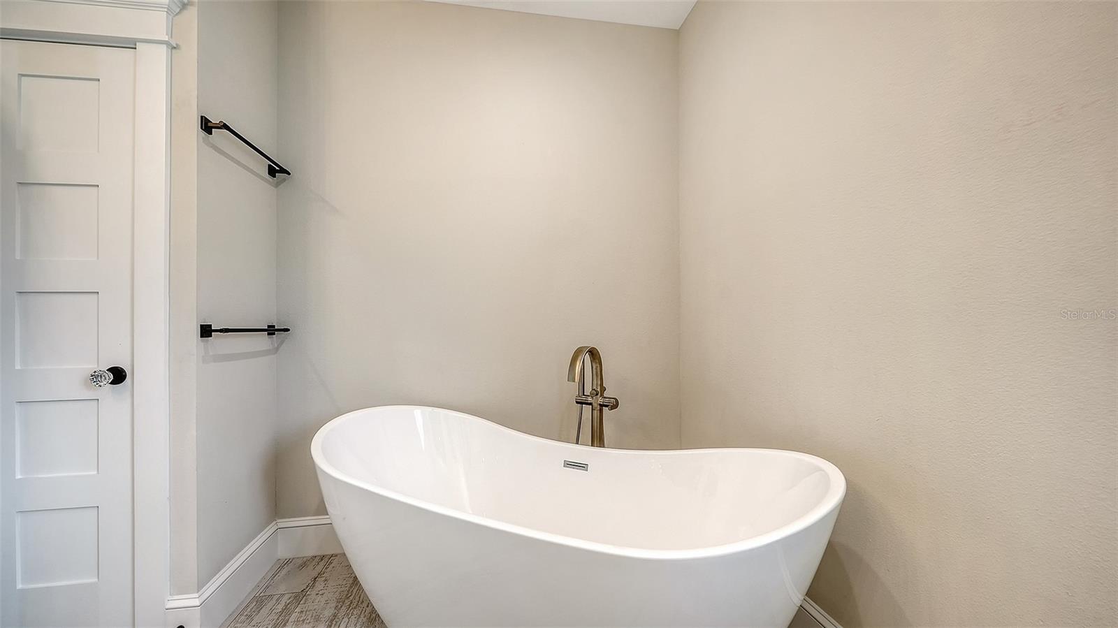 723 KEY ROYALE DR, HOLMES BEACH, FL, 34217