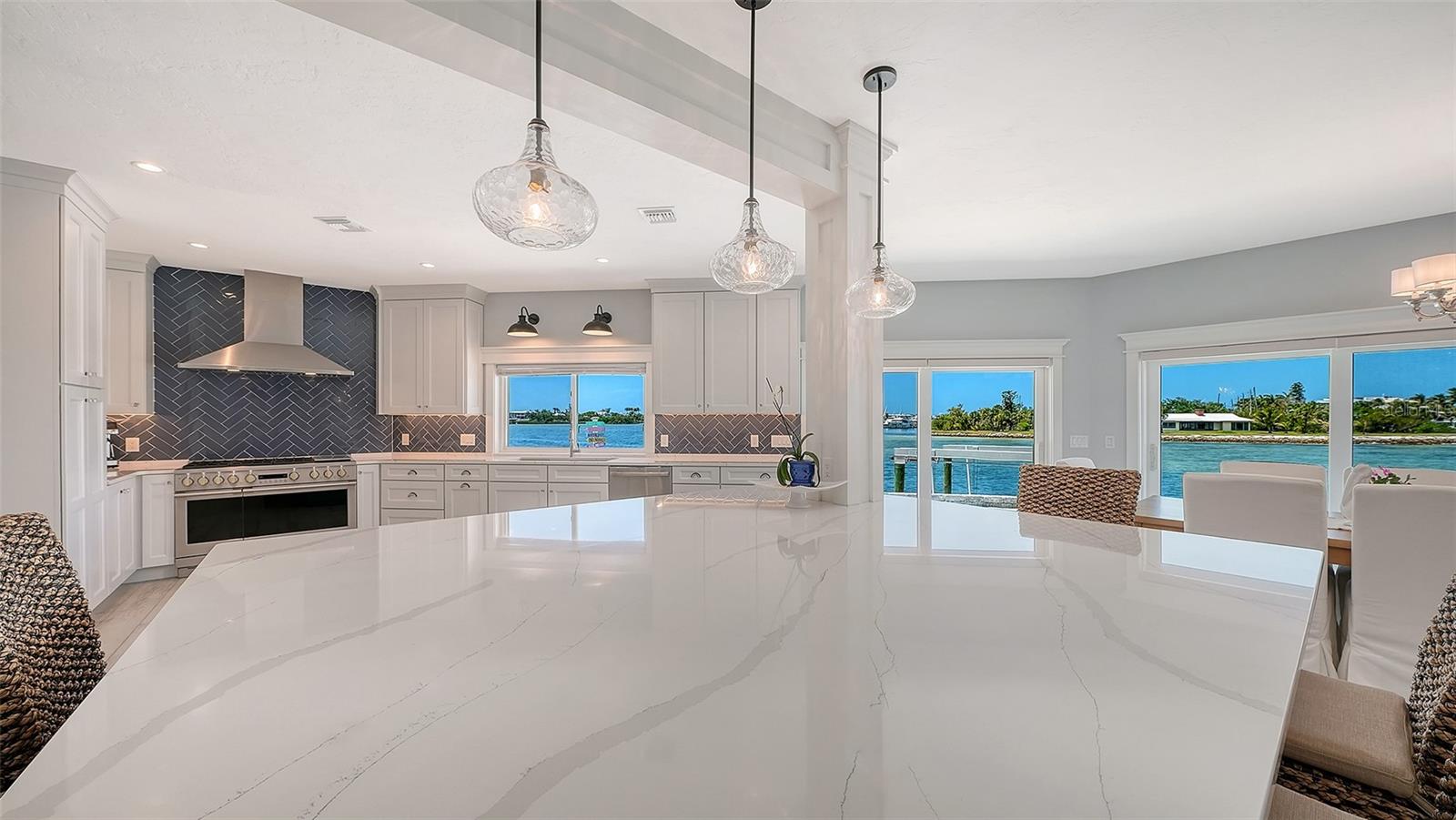 723 KEY ROYALE DR, HOLMES BEACH, FL, 34217