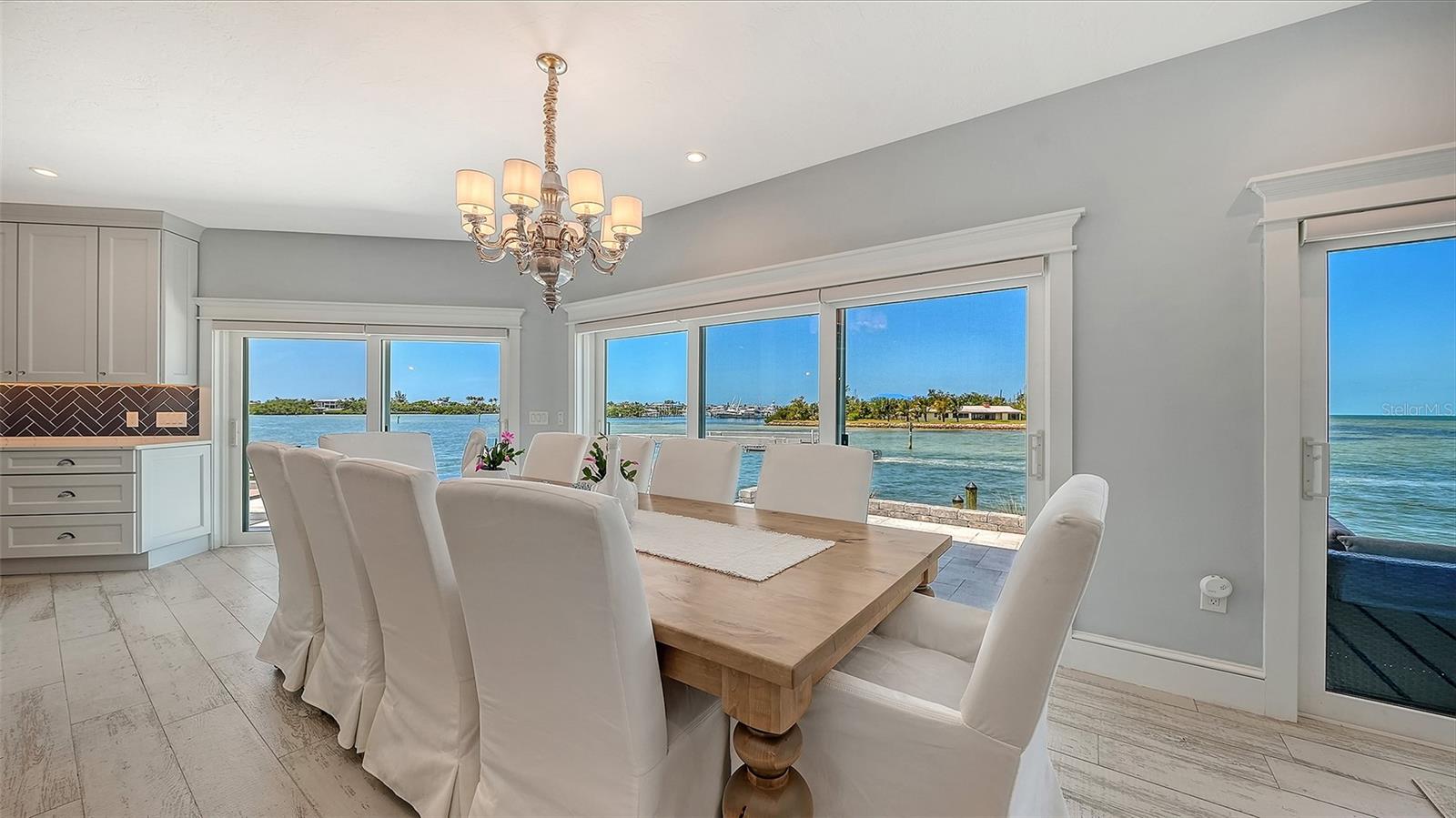 723 KEY ROYALE DR, HOLMES BEACH, FL, 34217