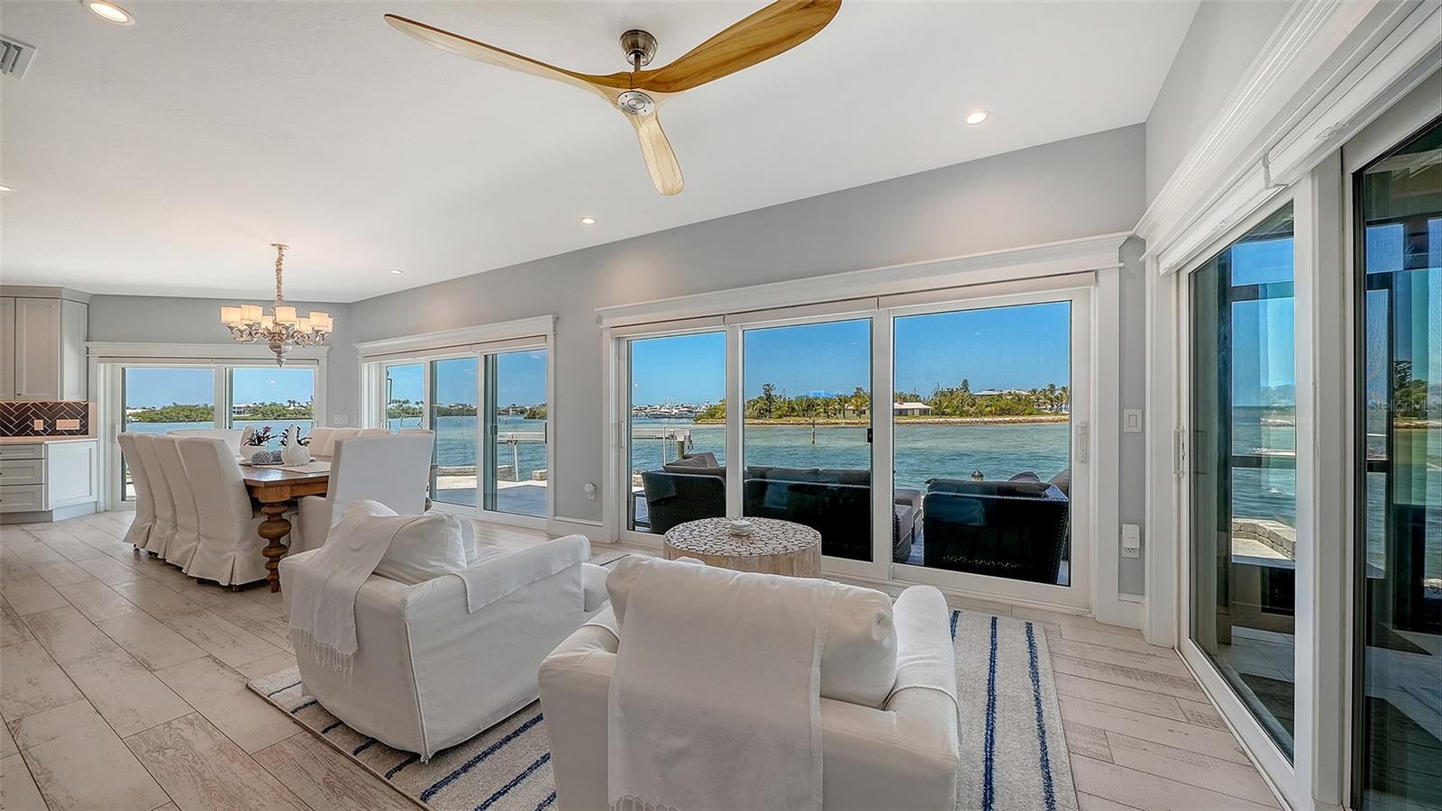 723 KEY ROYALE DR, HOLMES BEACH, FL, 34217