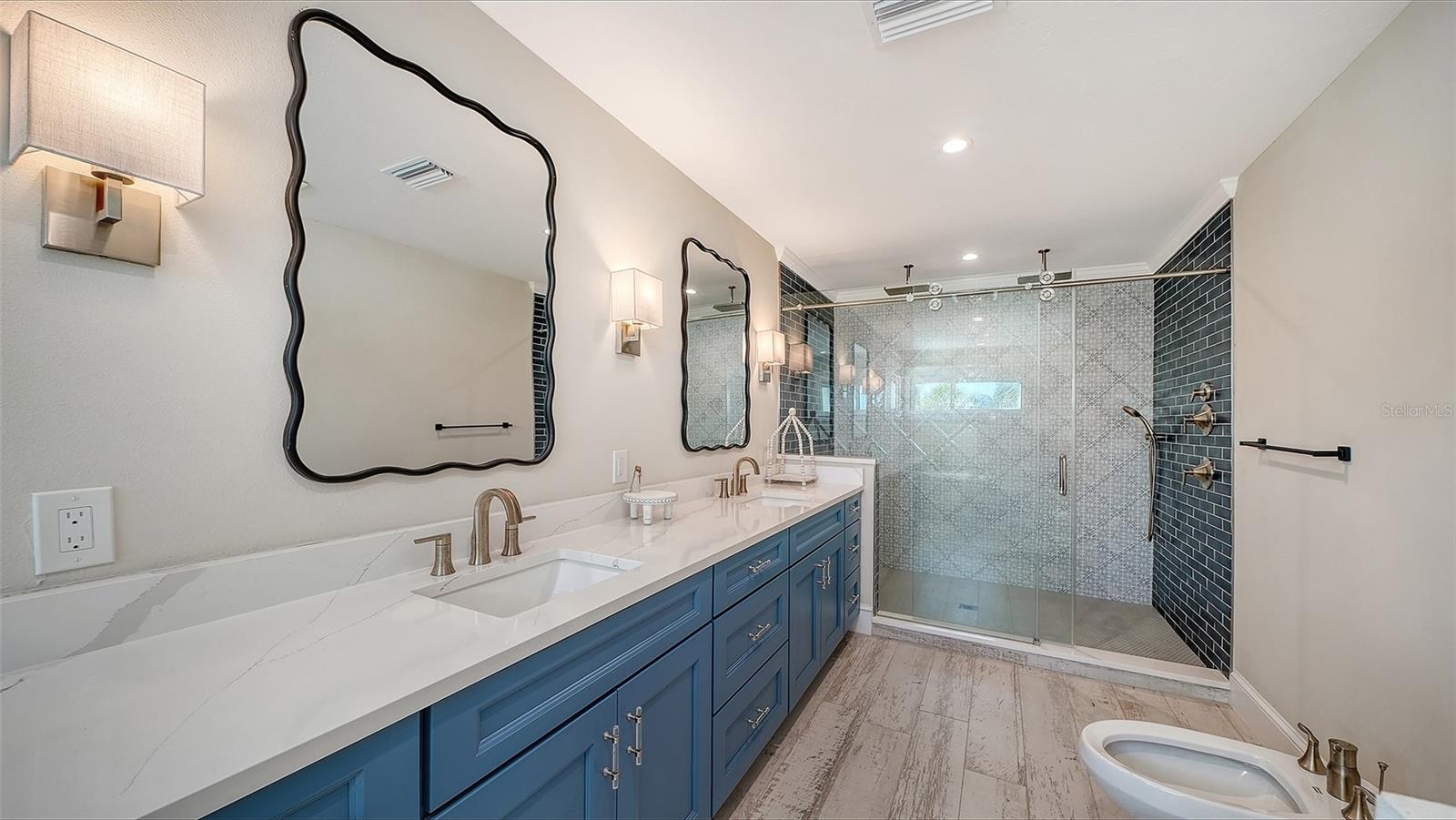 723 KEY ROYALE DR, HOLMES BEACH, FL, 34217