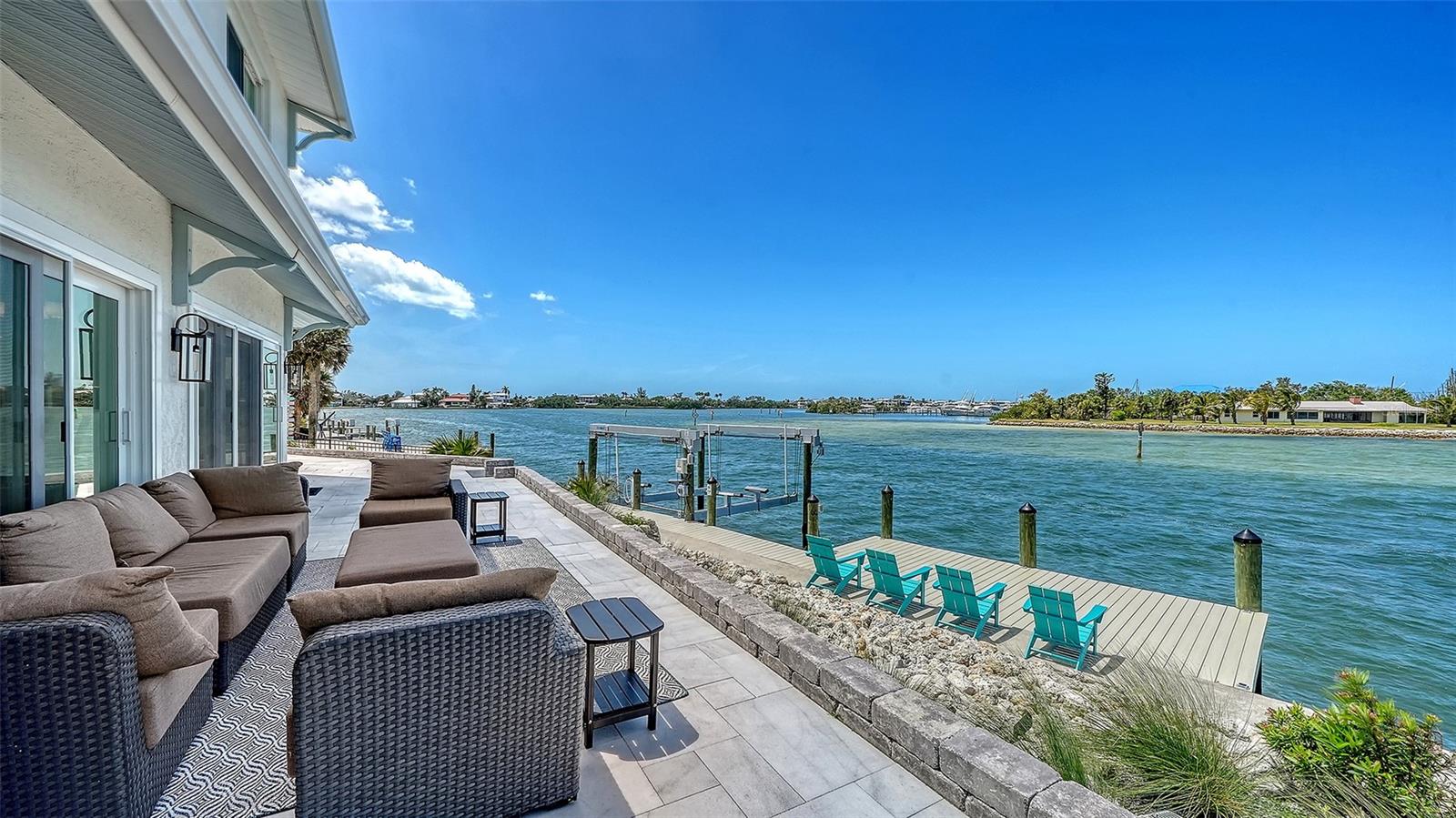 723 KEY ROYALE DR, HOLMES BEACH, FL, 34217