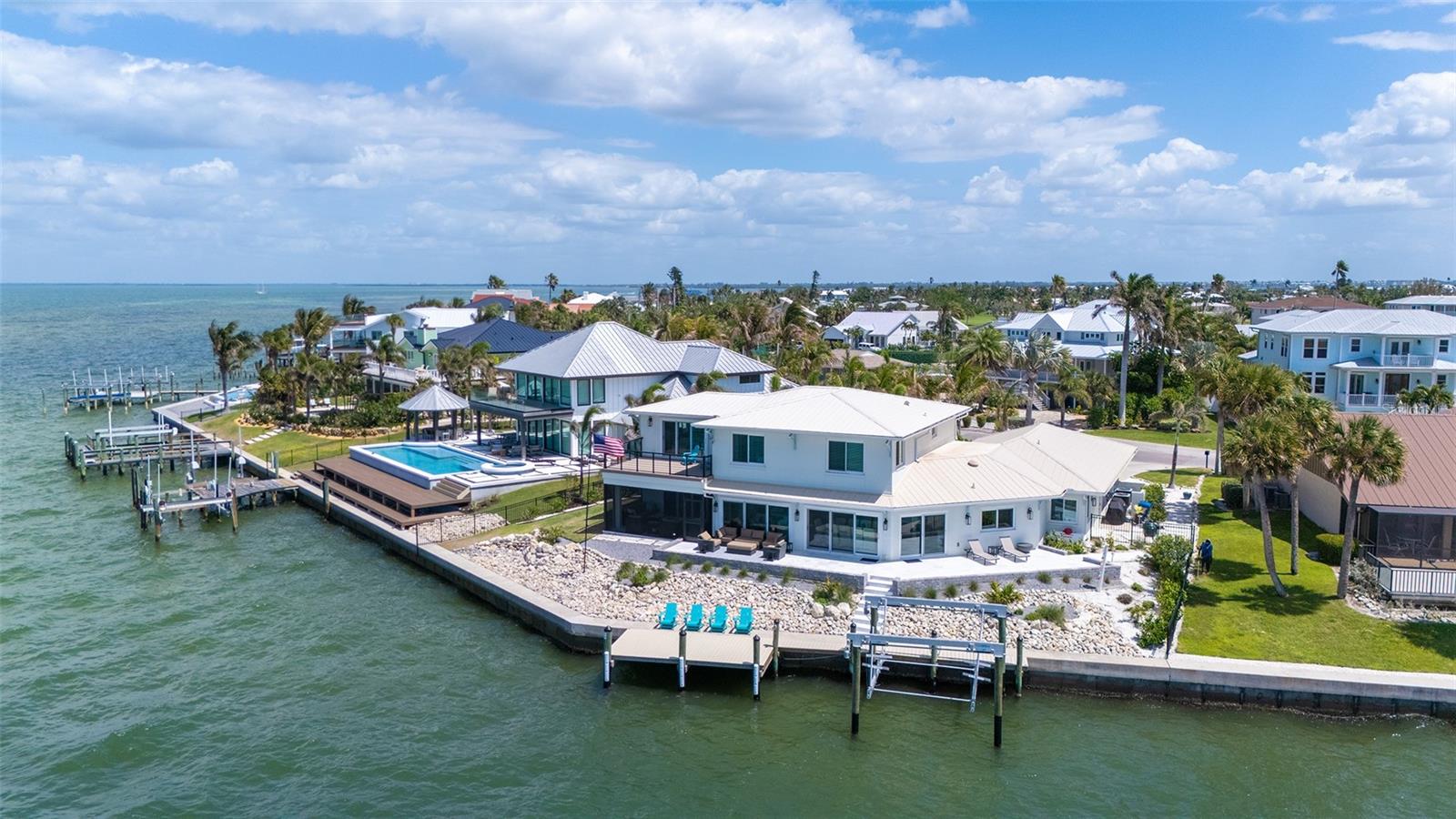 723 KEY ROYALE DR, HOLMES BEACH, FL, 34217