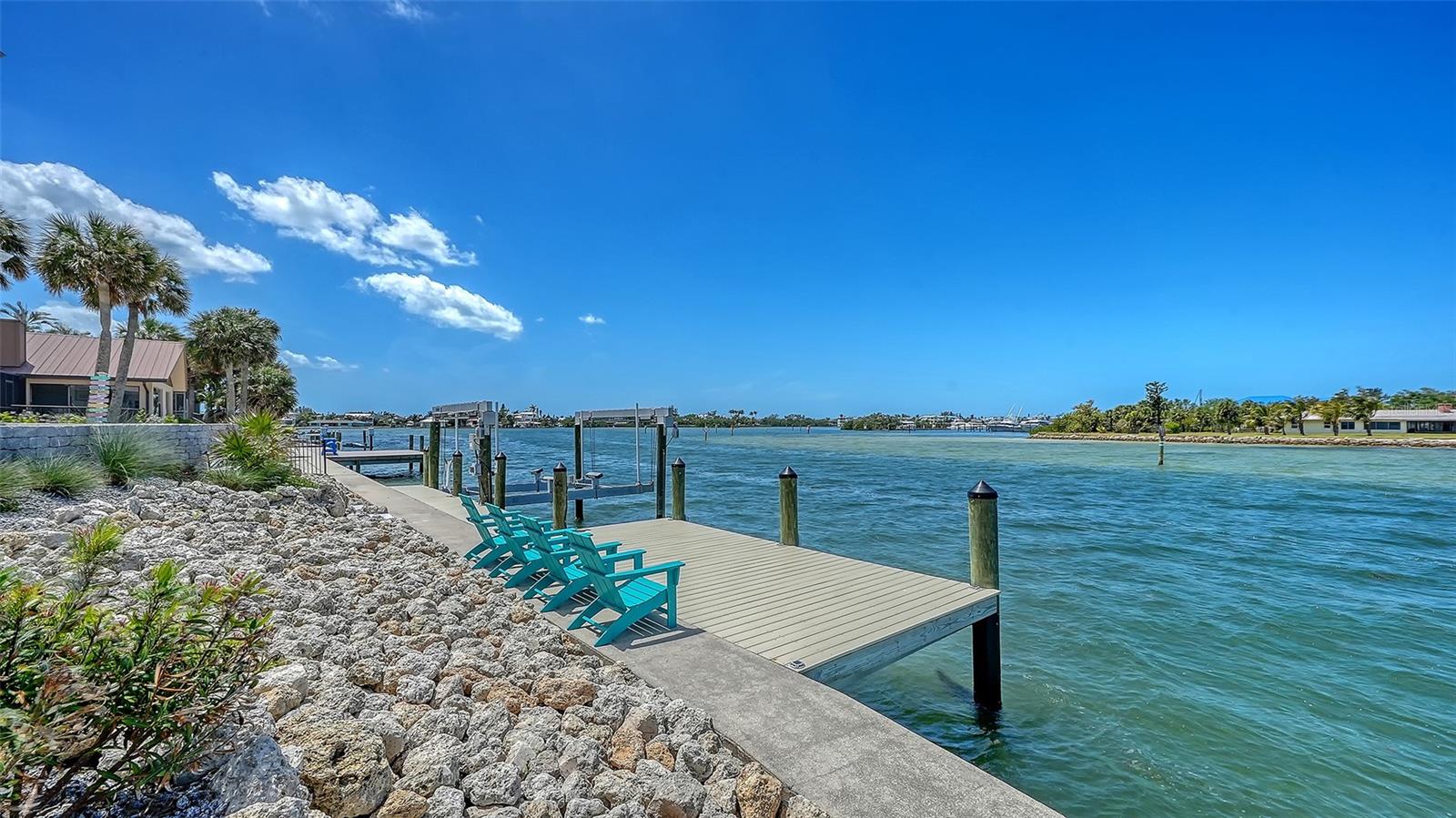 723 KEY ROYALE DR, HOLMES BEACH, FL, 34217