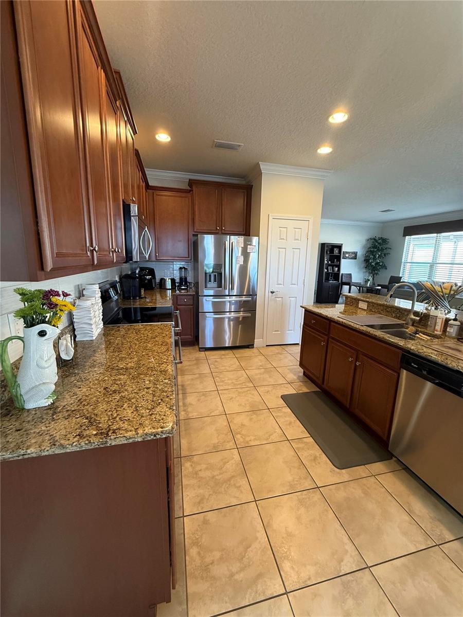 352 LAUREL FALLS DR, APOLLO BEACH, FL, 33572
