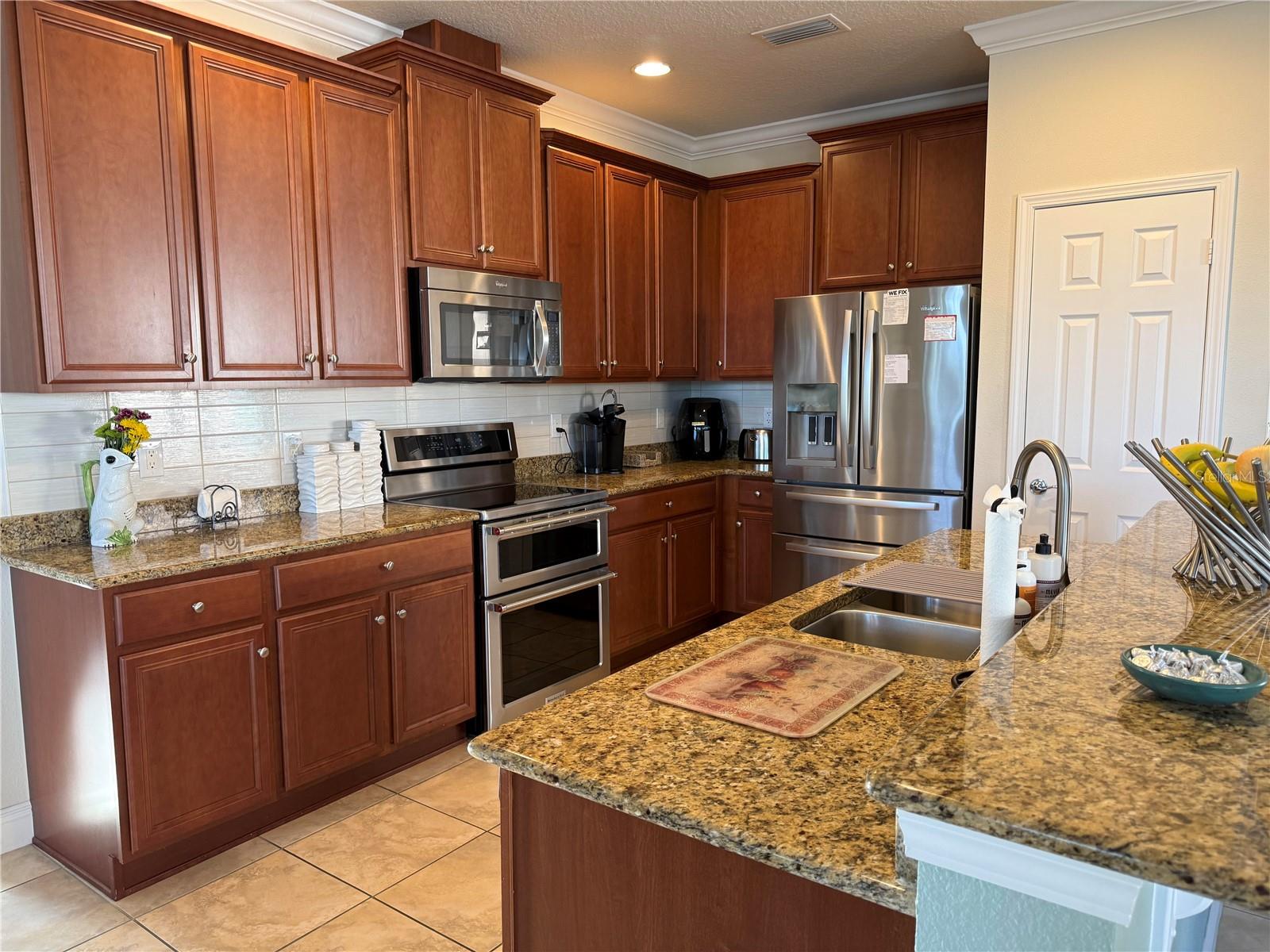 352 LAUREL FALLS DR, APOLLO BEACH, FL, 33572