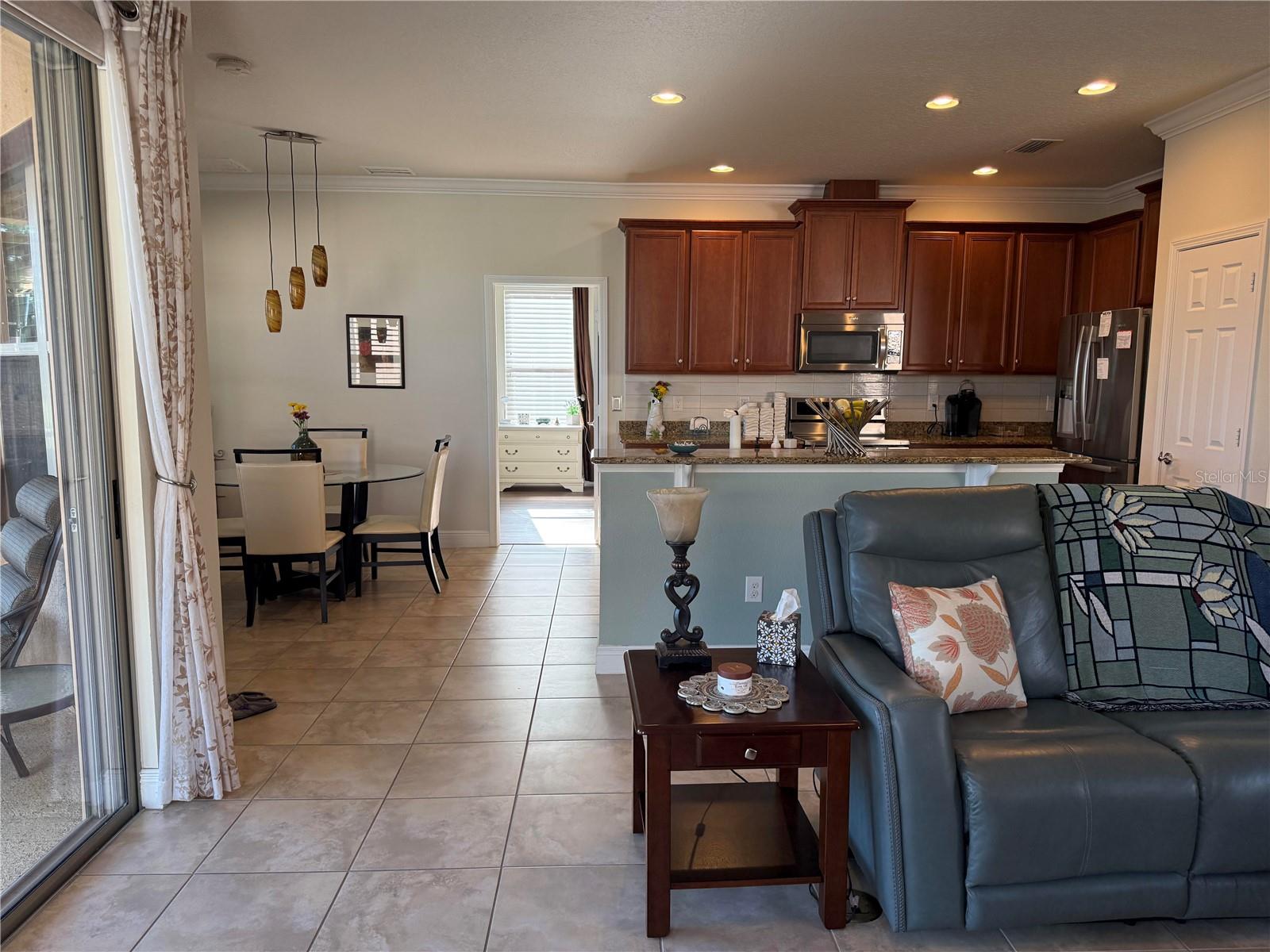 352 LAUREL FALLS DR, APOLLO BEACH, FL, 33572