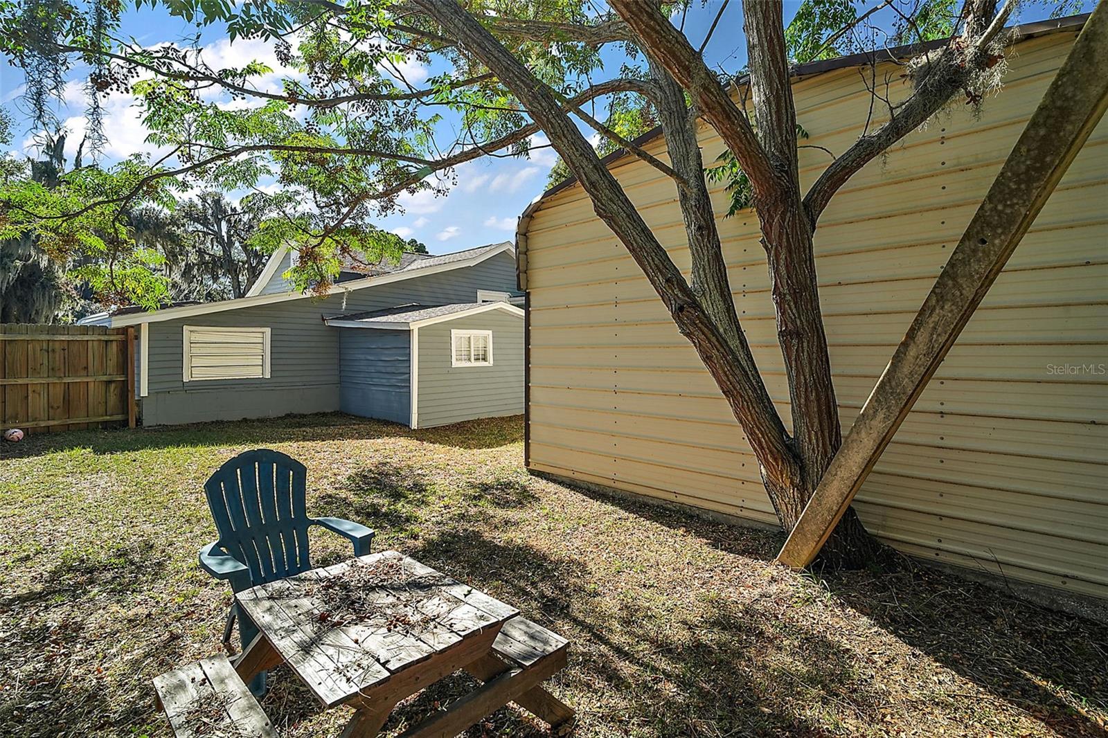105 W STEVENS AVE, EUSTIS, FL, 32726