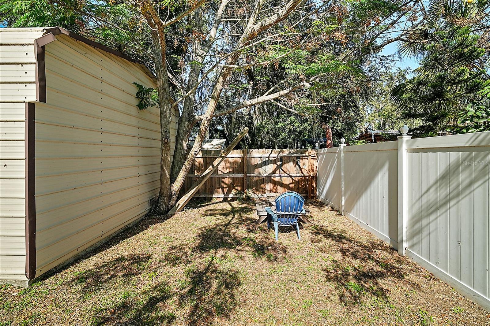 105 W STEVENS AVE, EUSTIS, FL, 32726