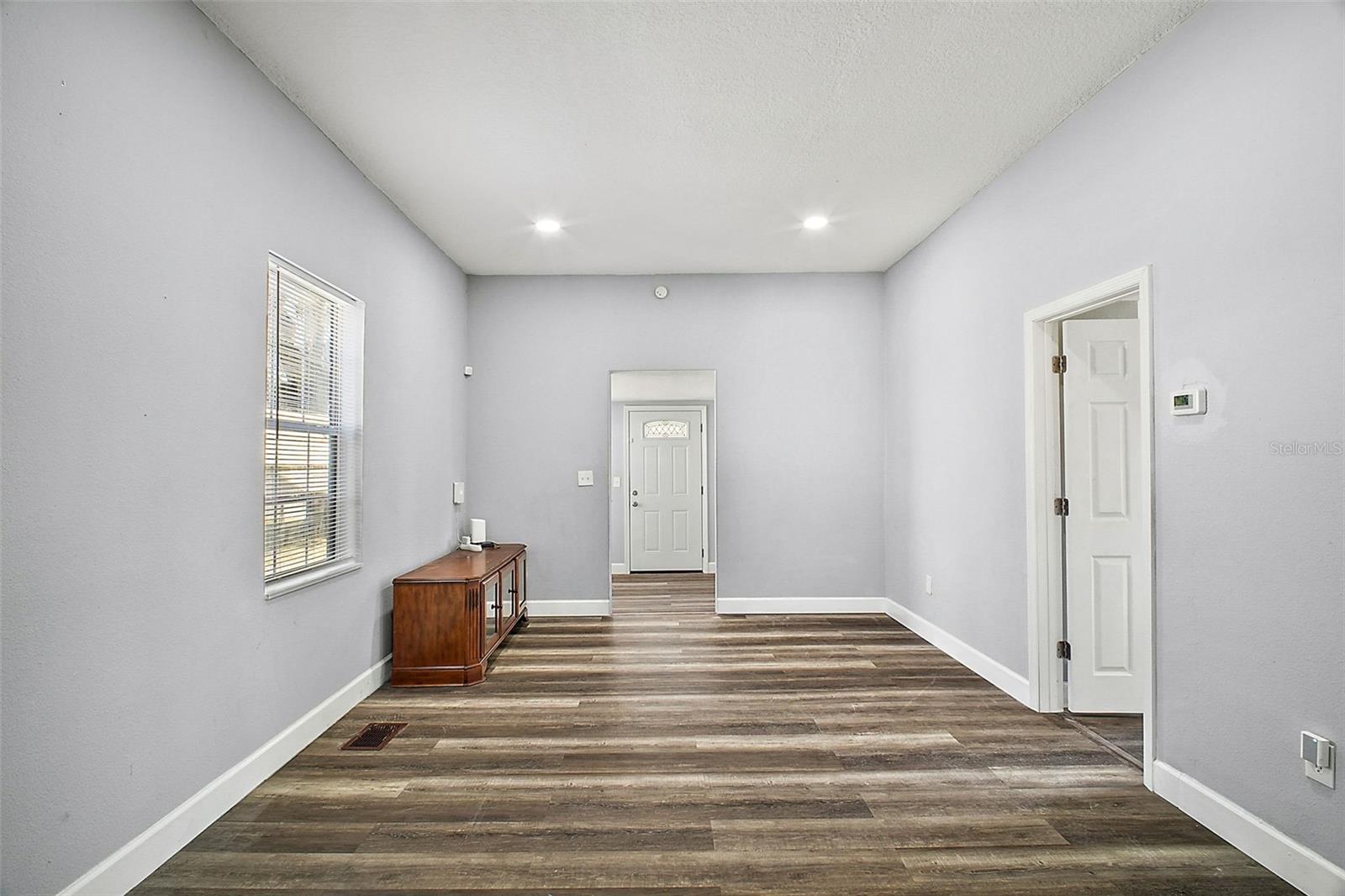 105 W STEVENS AVE, EUSTIS, FL, 32726