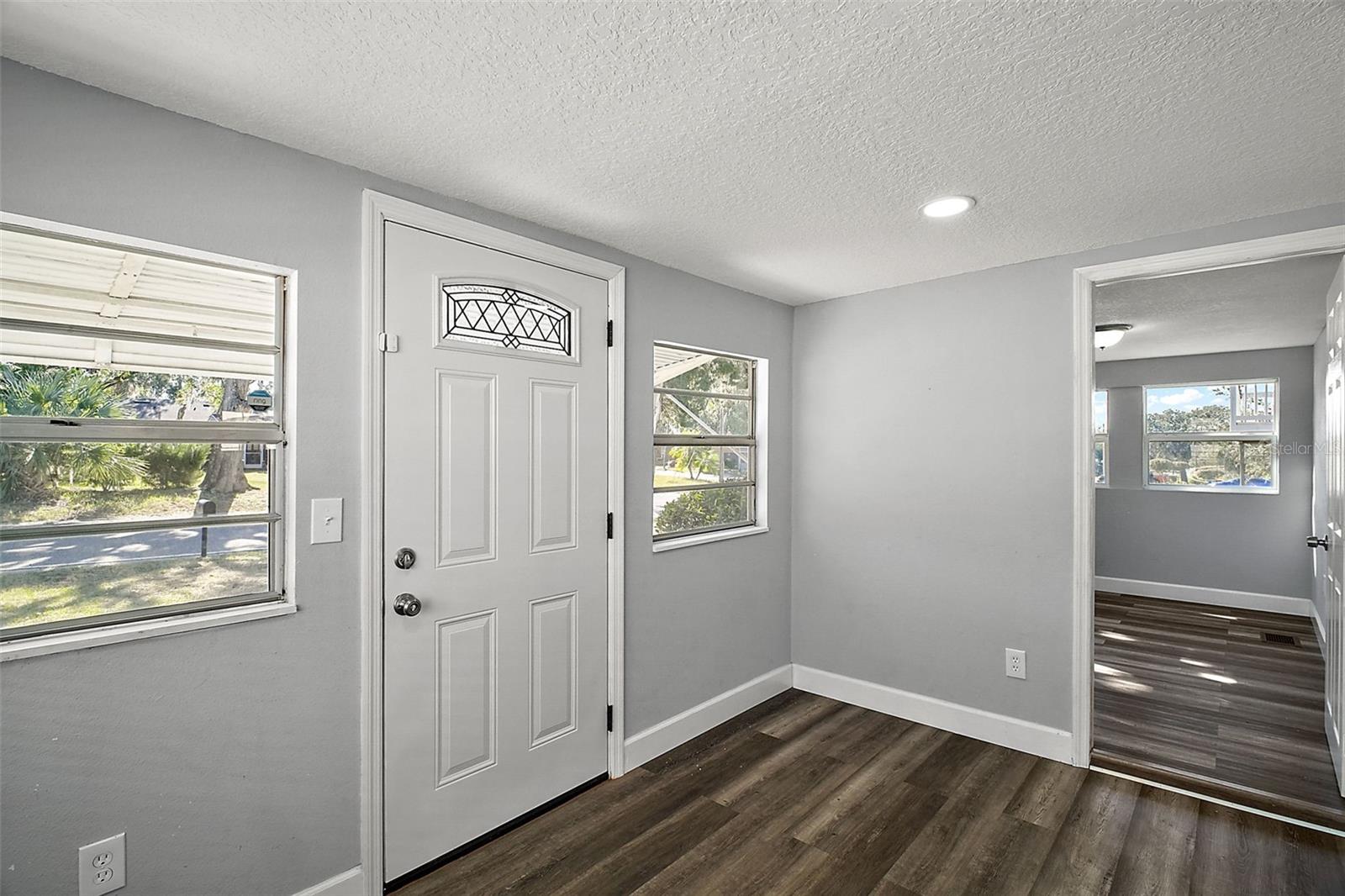 105 W STEVENS AVE, EUSTIS, FL, 32726