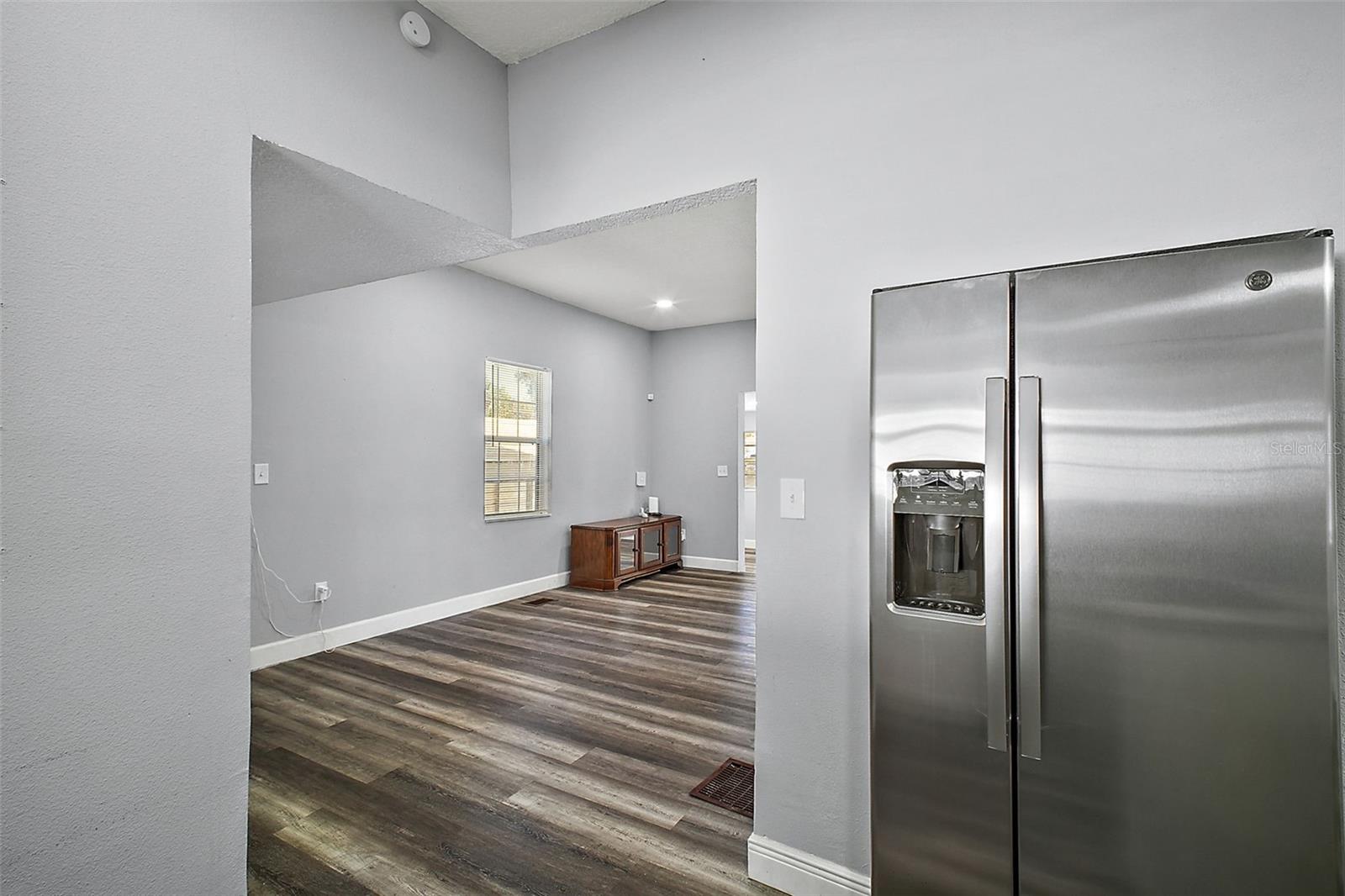 105 W STEVENS AVE, EUSTIS, FL, 32726