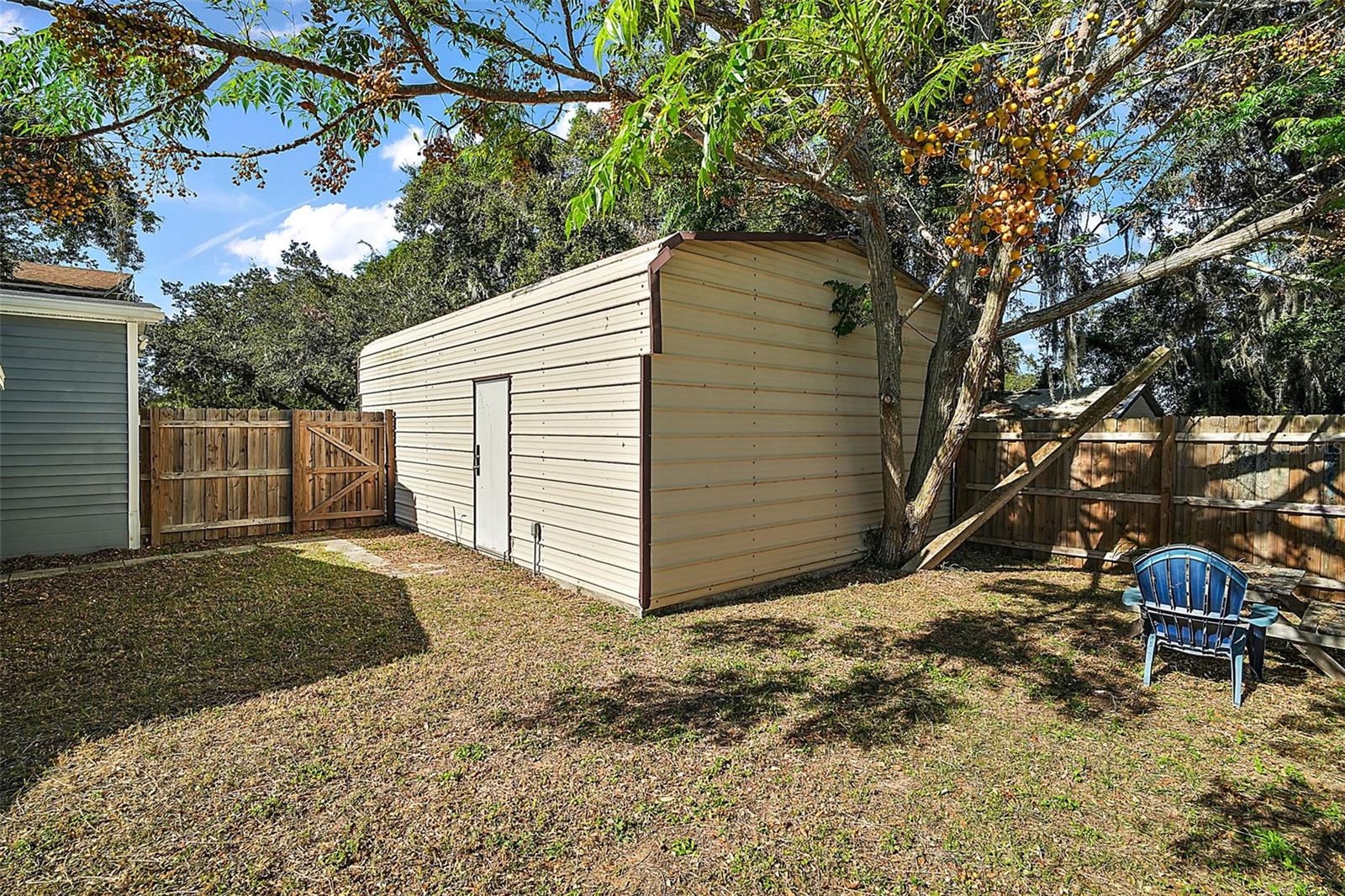 105 W STEVENS AVE, EUSTIS, FL, 32726