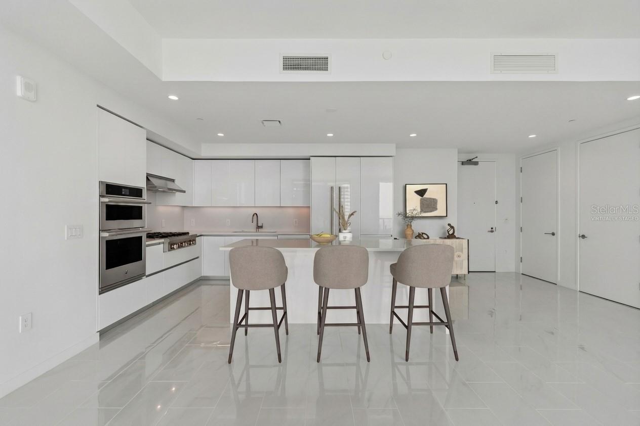400 CENTRAL AVE #2505, ST PETERSBURG, FL, 33701