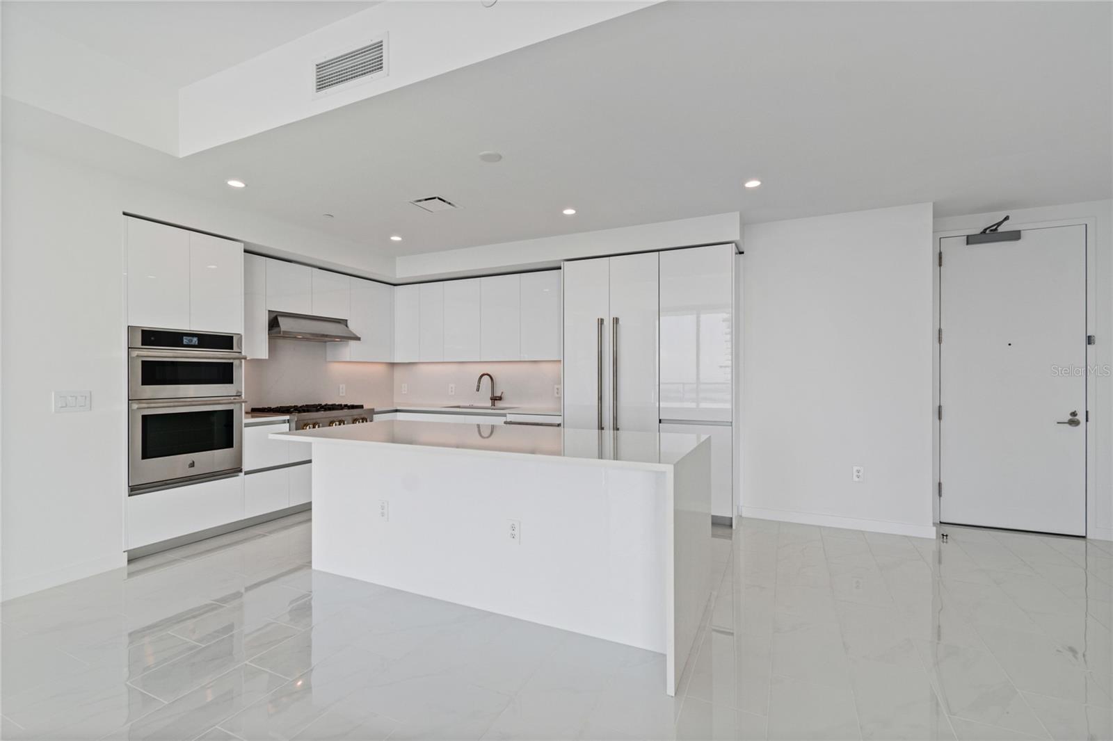 400 CENTRAL AVE #2505, ST PETERSBURG, FL, 33701