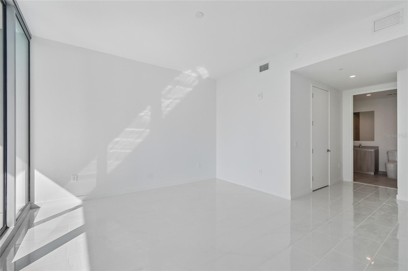 400 CENTRAL AVE #2505, ST PETERSBURG, FL, 33701