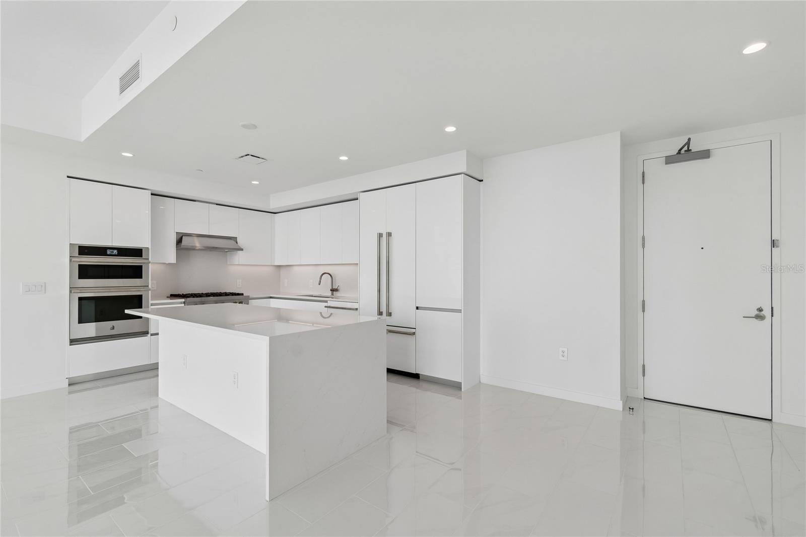 400 CENTRAL AVE #2505, ST PETERSBURG, FL, 33701