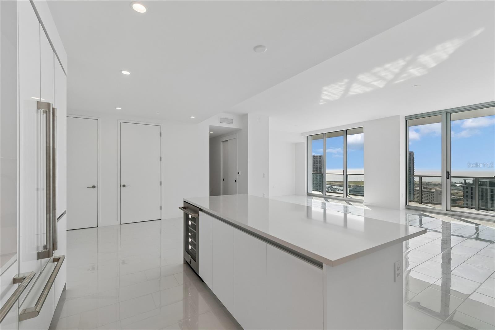 400 CENTRAL AVE #2505, ST PETERSBURG, FL, 33701