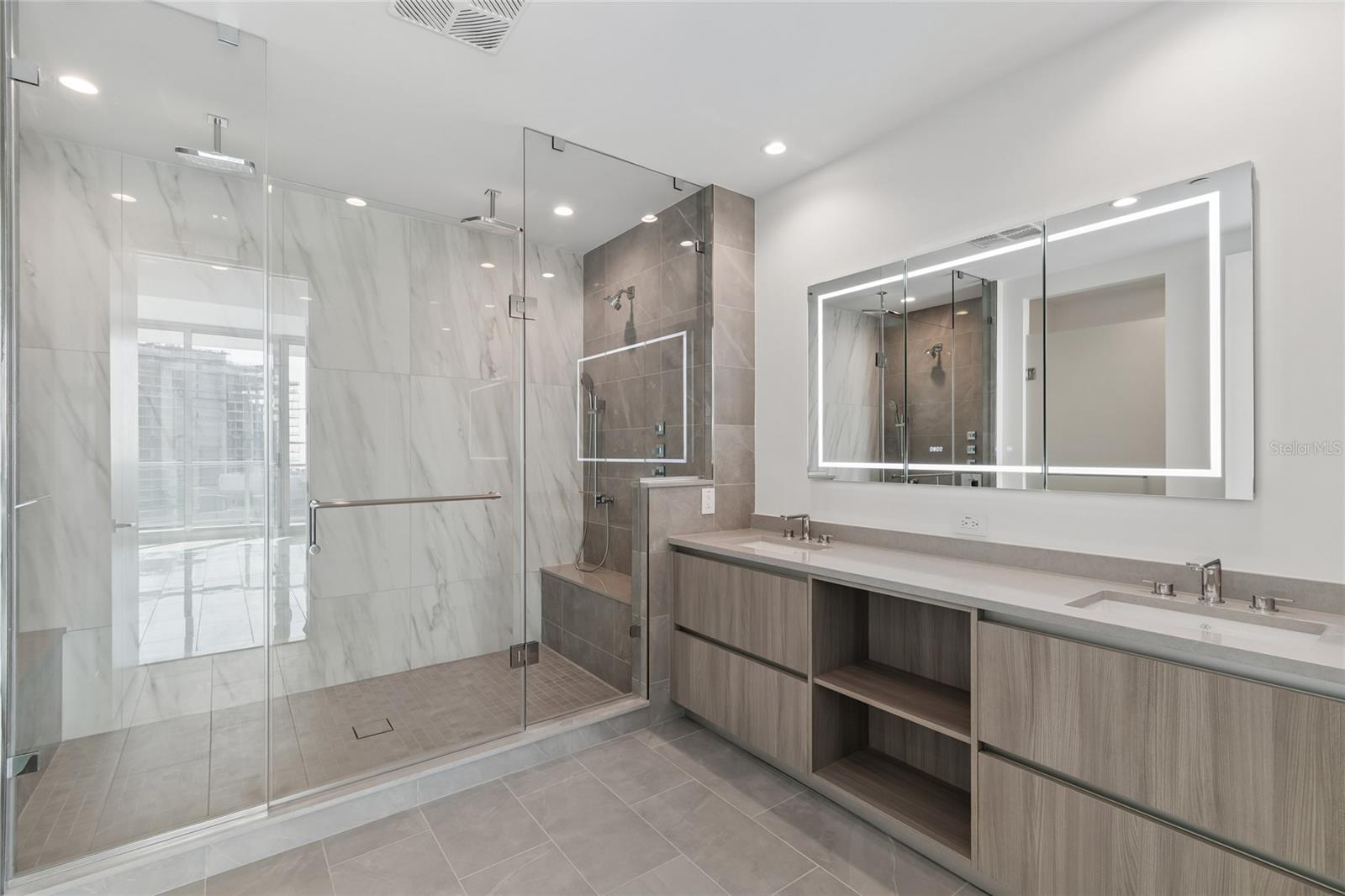 400 CENTRAL AVE #2505, ST PETERSBURG, FL, 33701