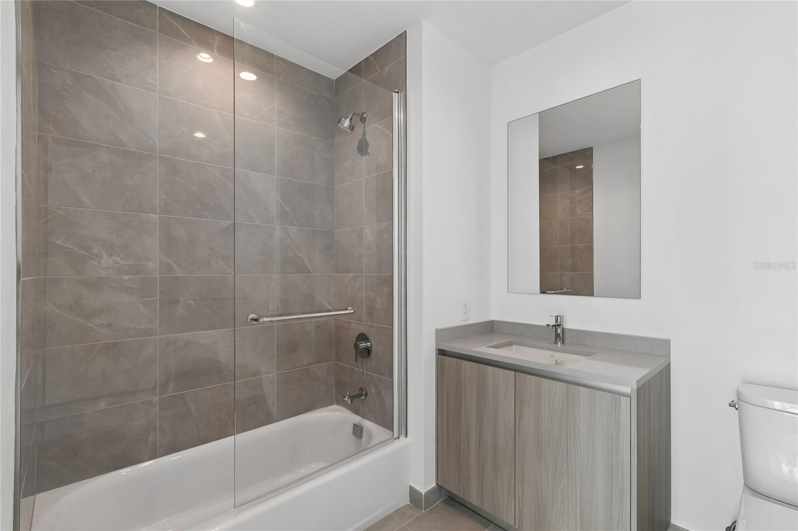 400 CENTRAL AVE #2505, ST PETERSBURG, FL, 33701