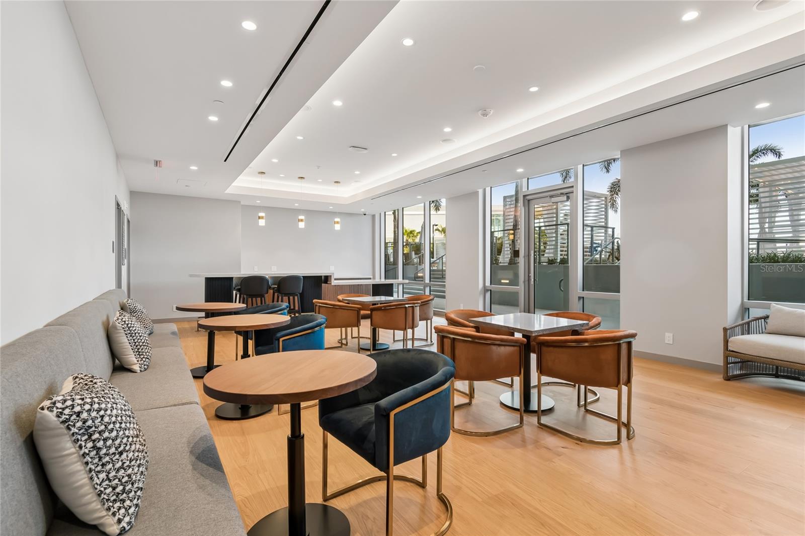 400 CENTRAL AVE #2505, ST PETERSBURG, FL, 33701
