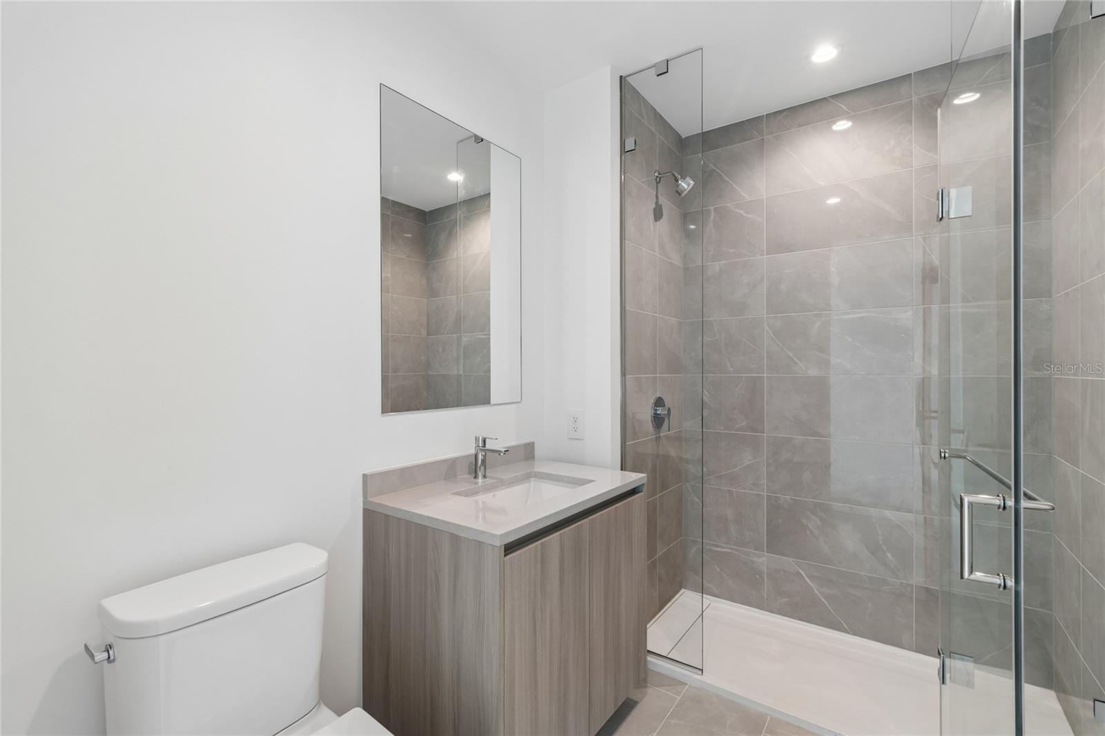 400 CENTRAL AVE #2505, ST PETERSBURG, FL, 33701