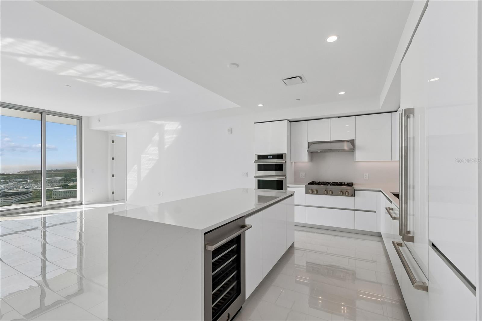 400 CENTRAL AVE #2505, ST PETERSBURG, FL, 33701