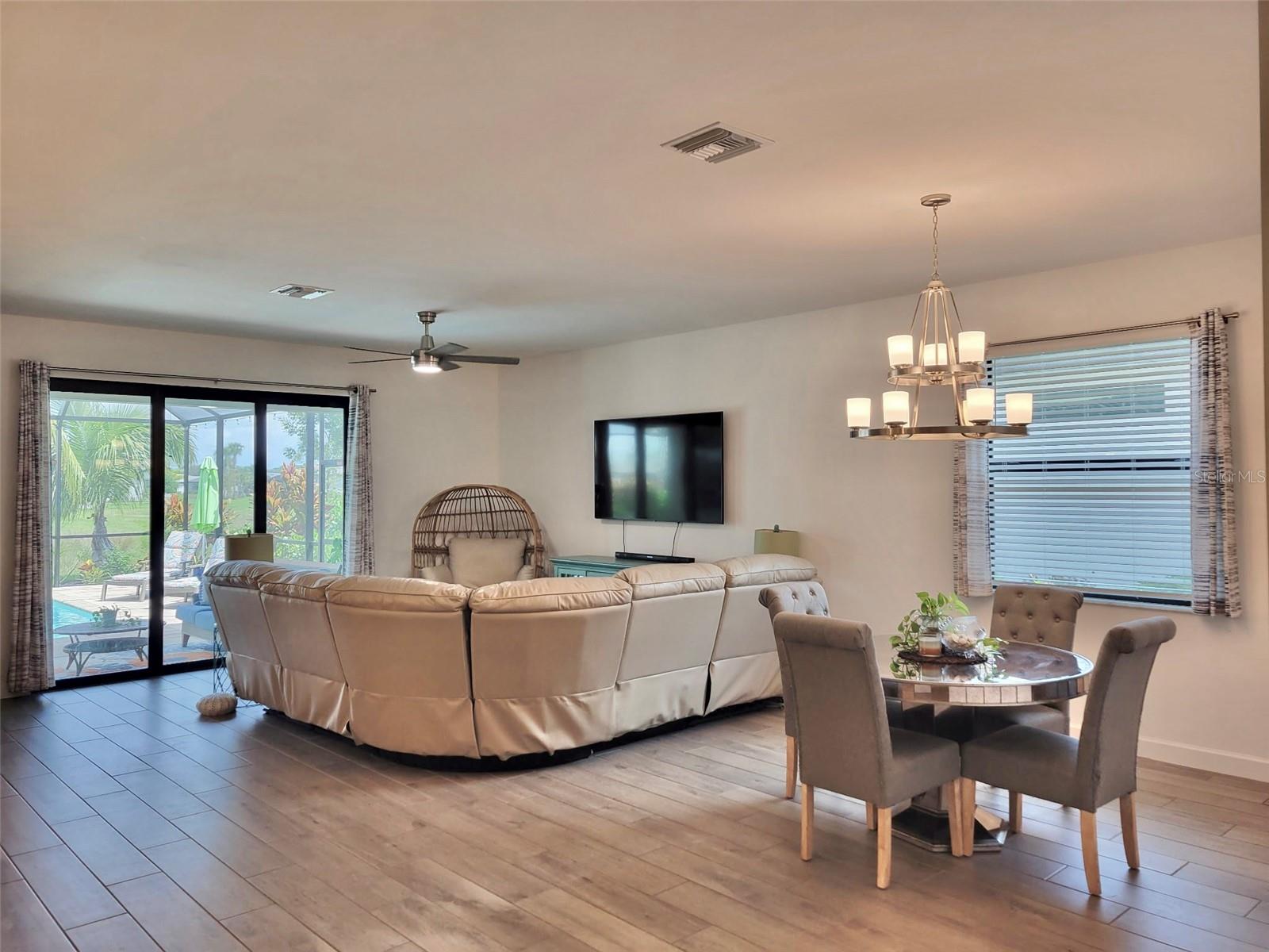 20273 HARTFORD BLVD, ESTERO, FL, 33928