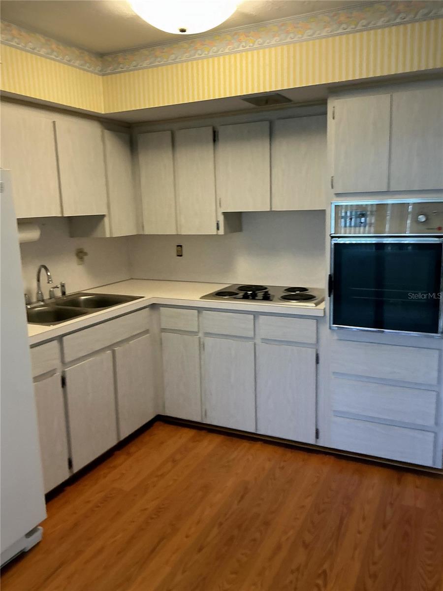 4300 58TH ST N #1913, KENNETH CITY, FL, 33709