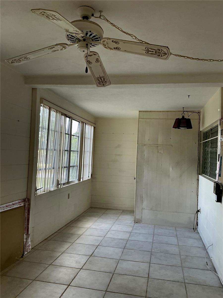 4300 58TH ST N #1913, KENNETH CITY, FL, 33709