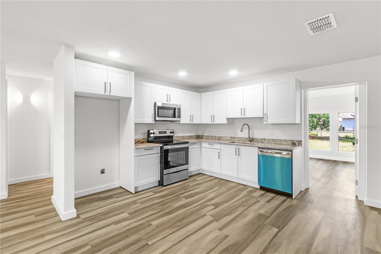 426 BASCOM CT, POLK CITY, FL, 33868