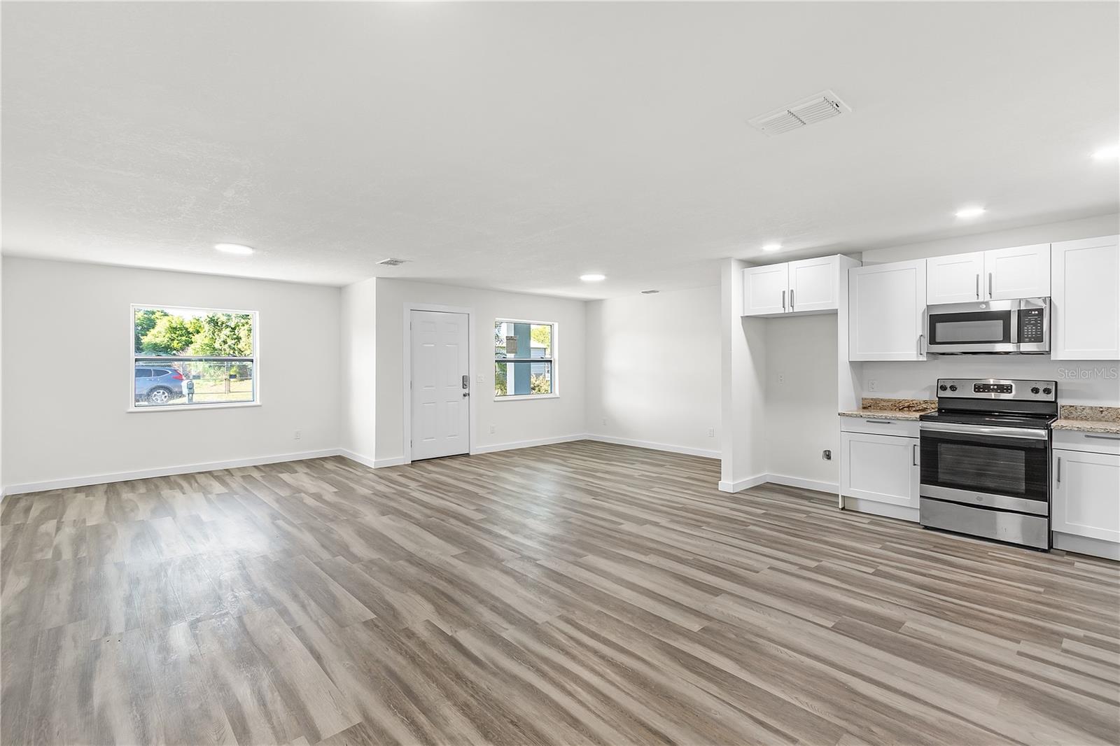 426 BASCOM CT, POLK CITY, FL, 33868