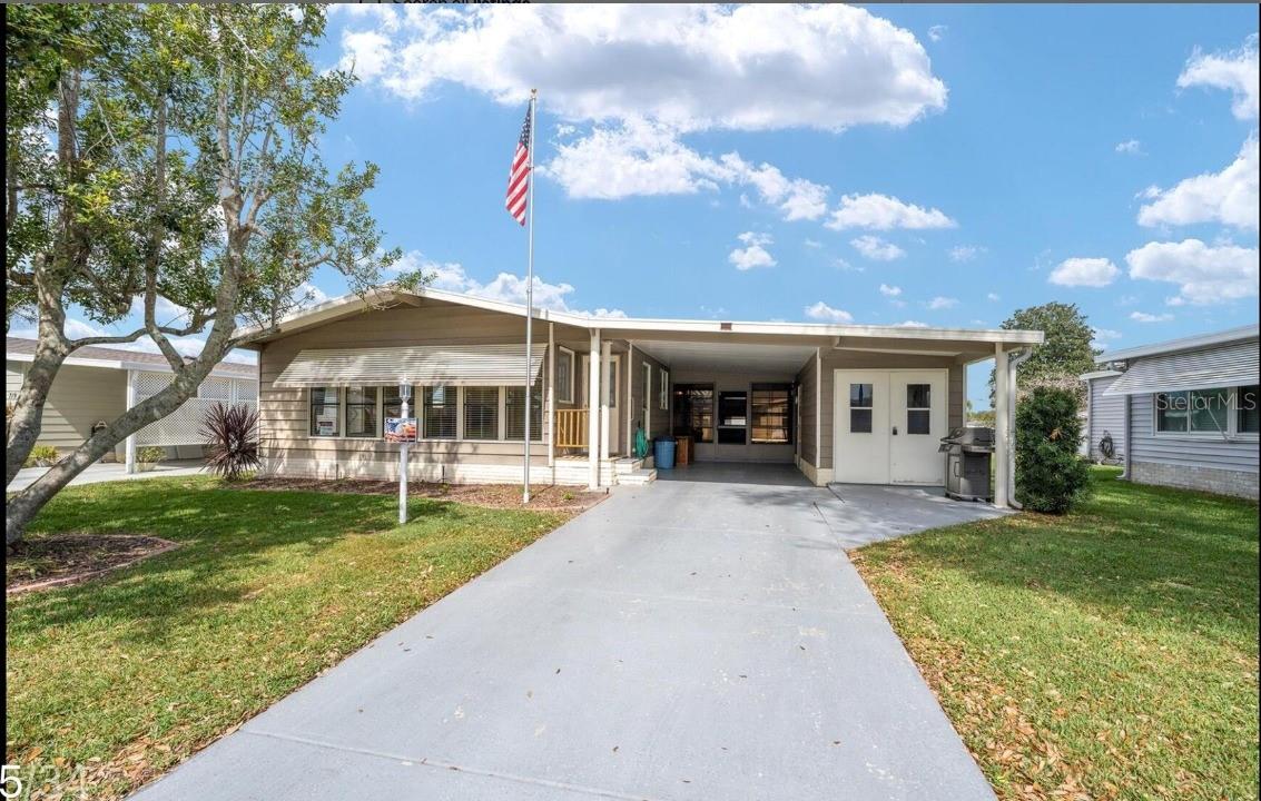 717 TANGERINE DR, LADY LAKE, FL, 32159