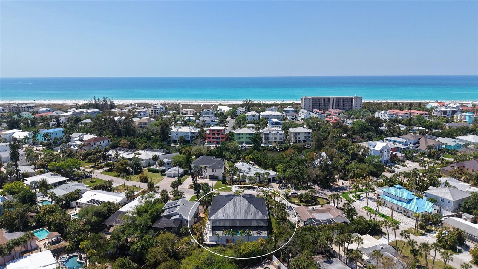 413 ISLAND CIR, SARASOTA, FL, 34242