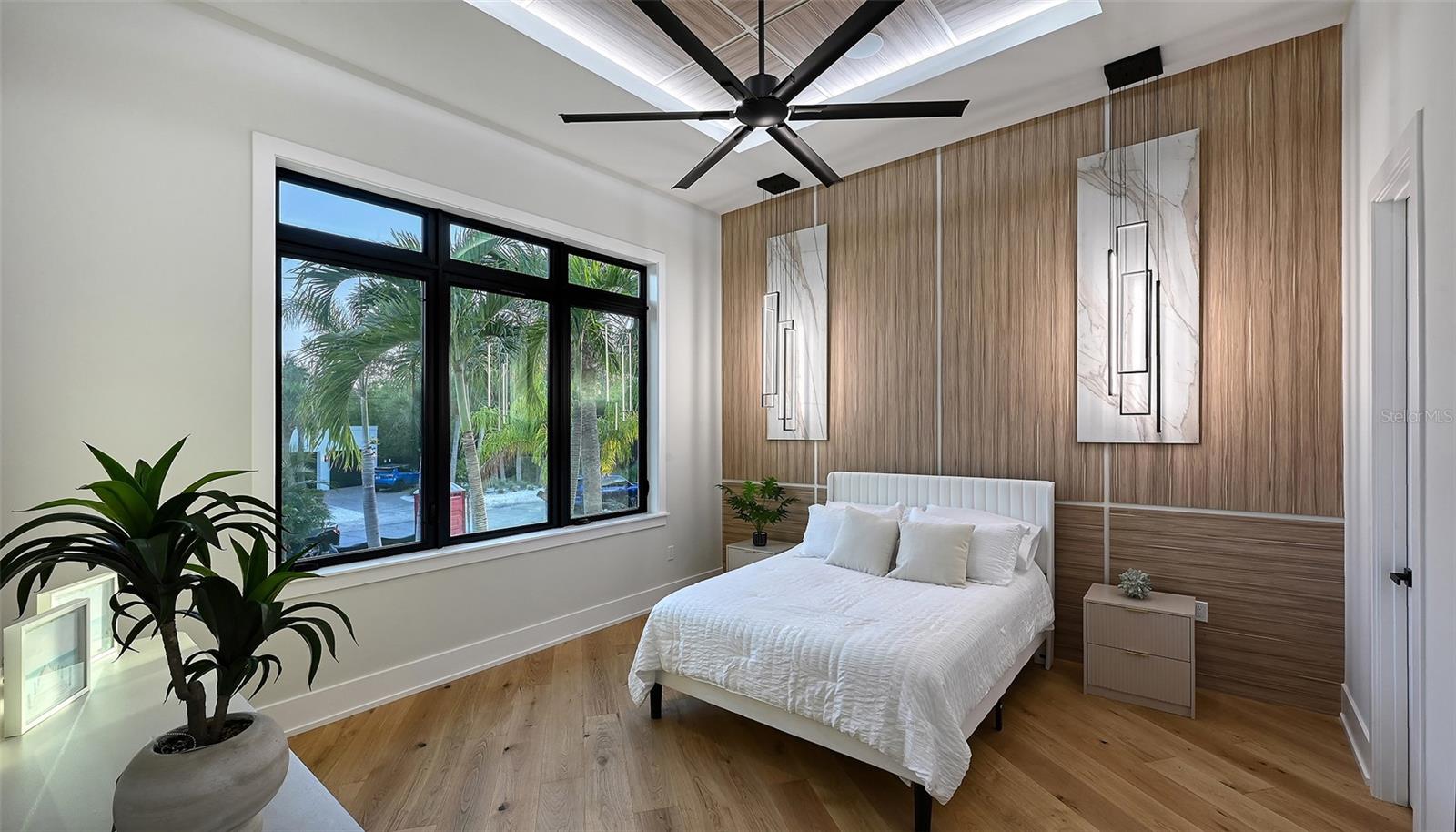 413 ISLAND CIR, SARASOTA, FL, 34242