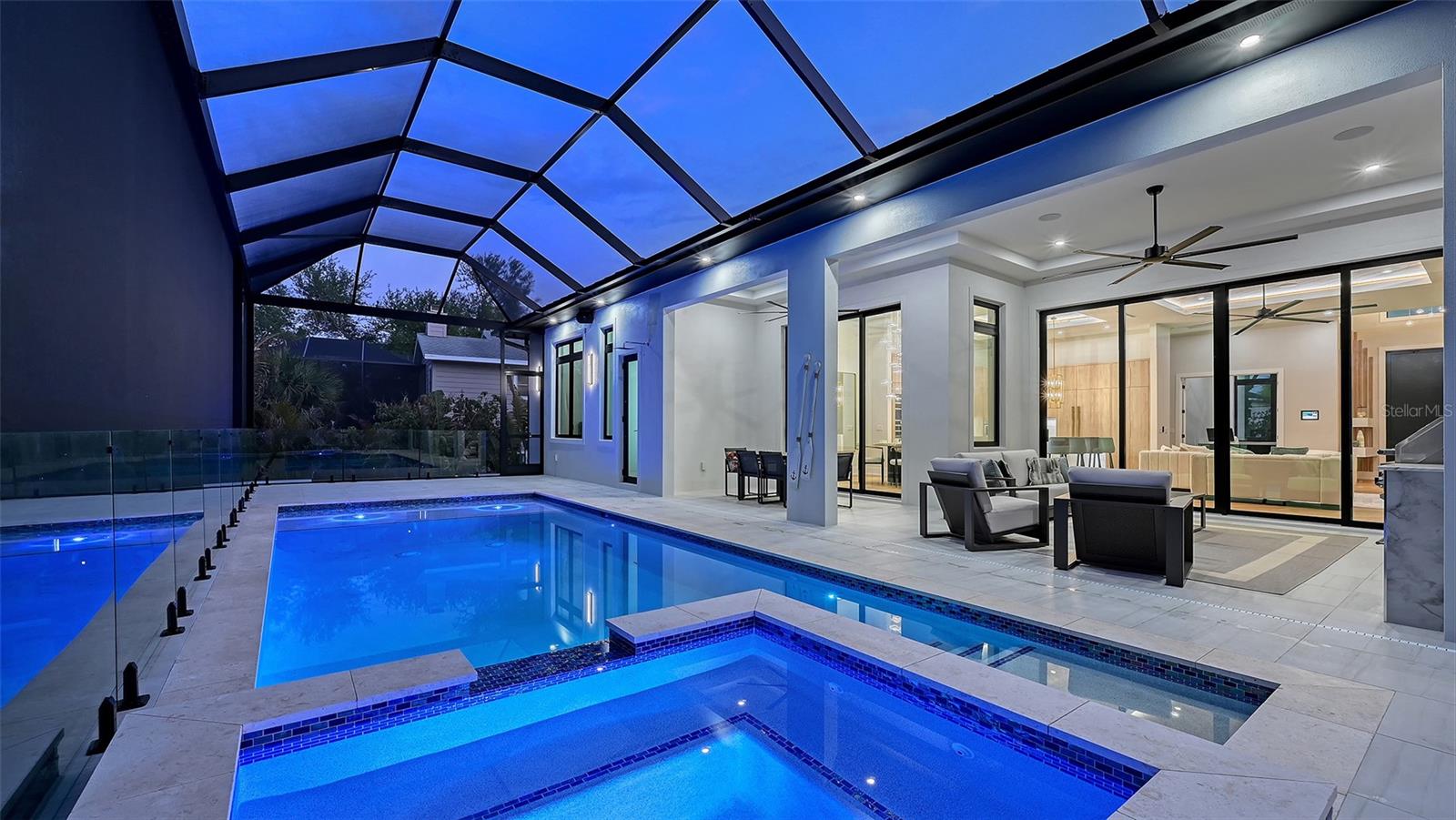 413 ISLAND CIR, SARASOTA, FL, 34242