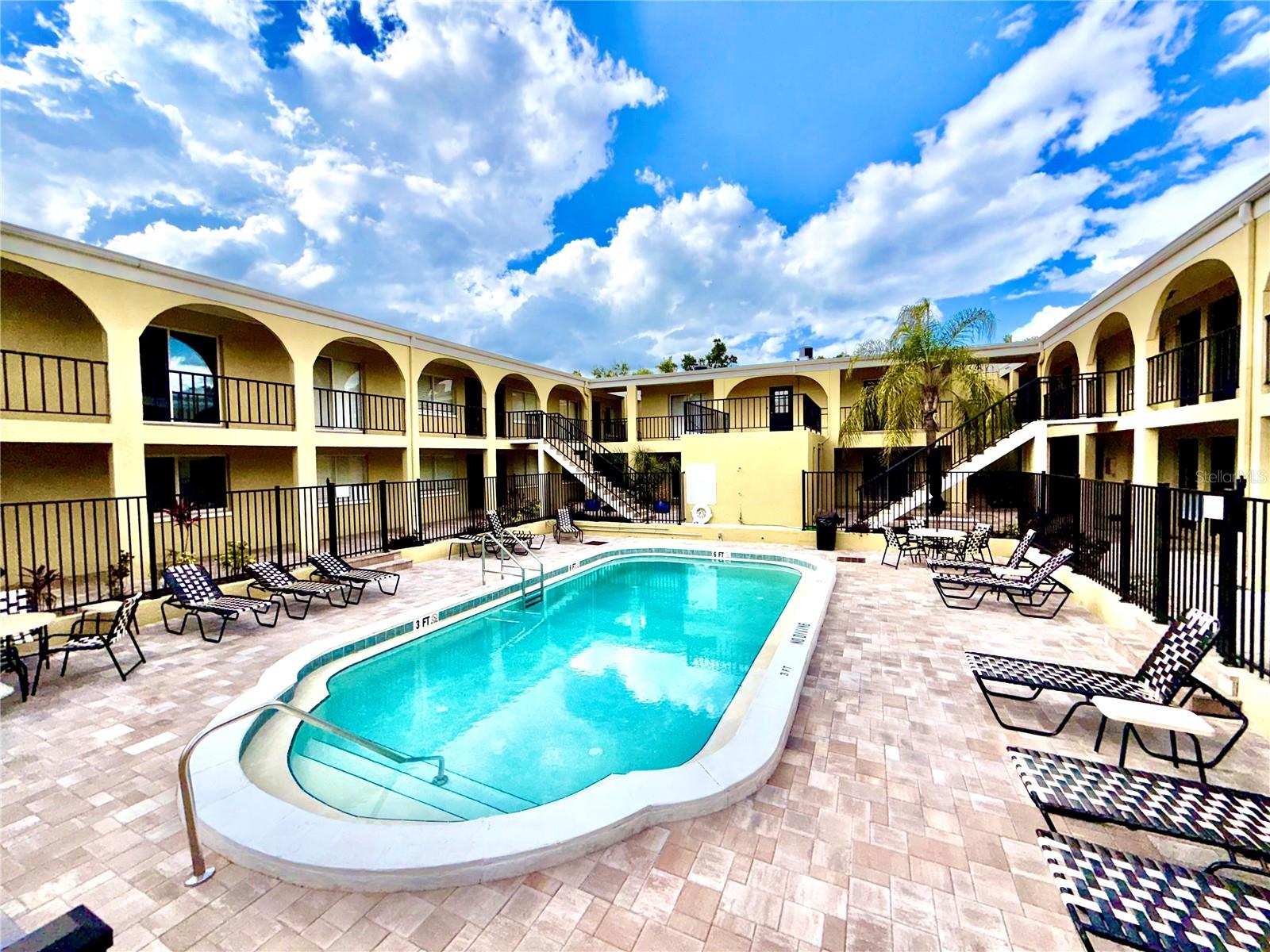 3206 W AZEELE ST #100, TAMPA, FL, 33609